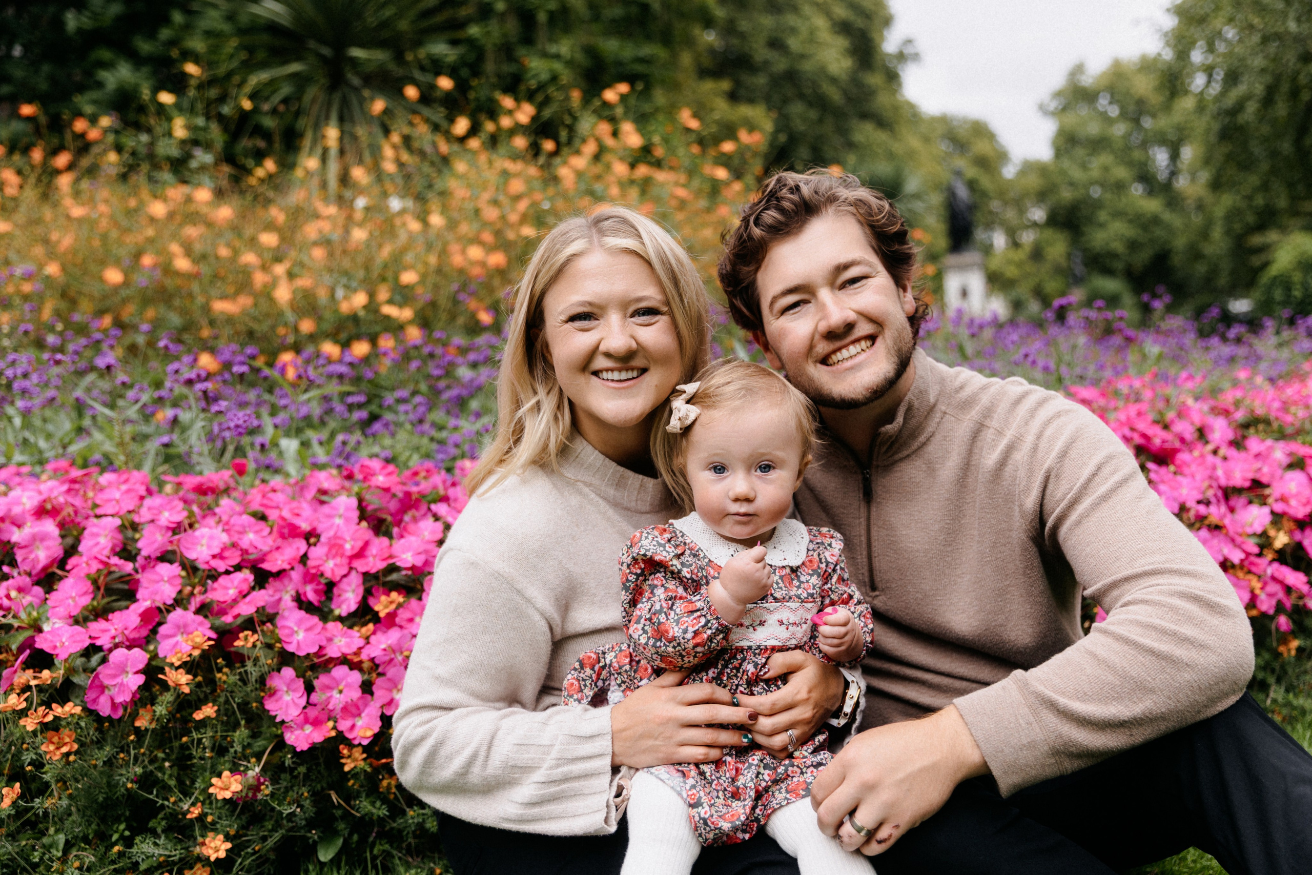 Family Photoshoot at Westminster. LondonPhotoStory — Vacation Photographer in London