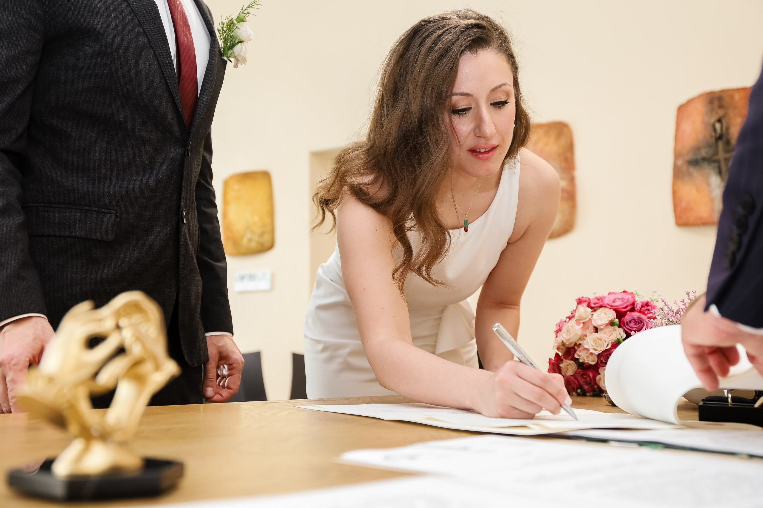 Свадебная фотосессия на Кипре и в Москве. Cyprus Wedding & Family Photographer. Capturing cherished moments across the island: Larnaca, Limassol, Ayia Napa, Protaras, Paphos, Nicosia