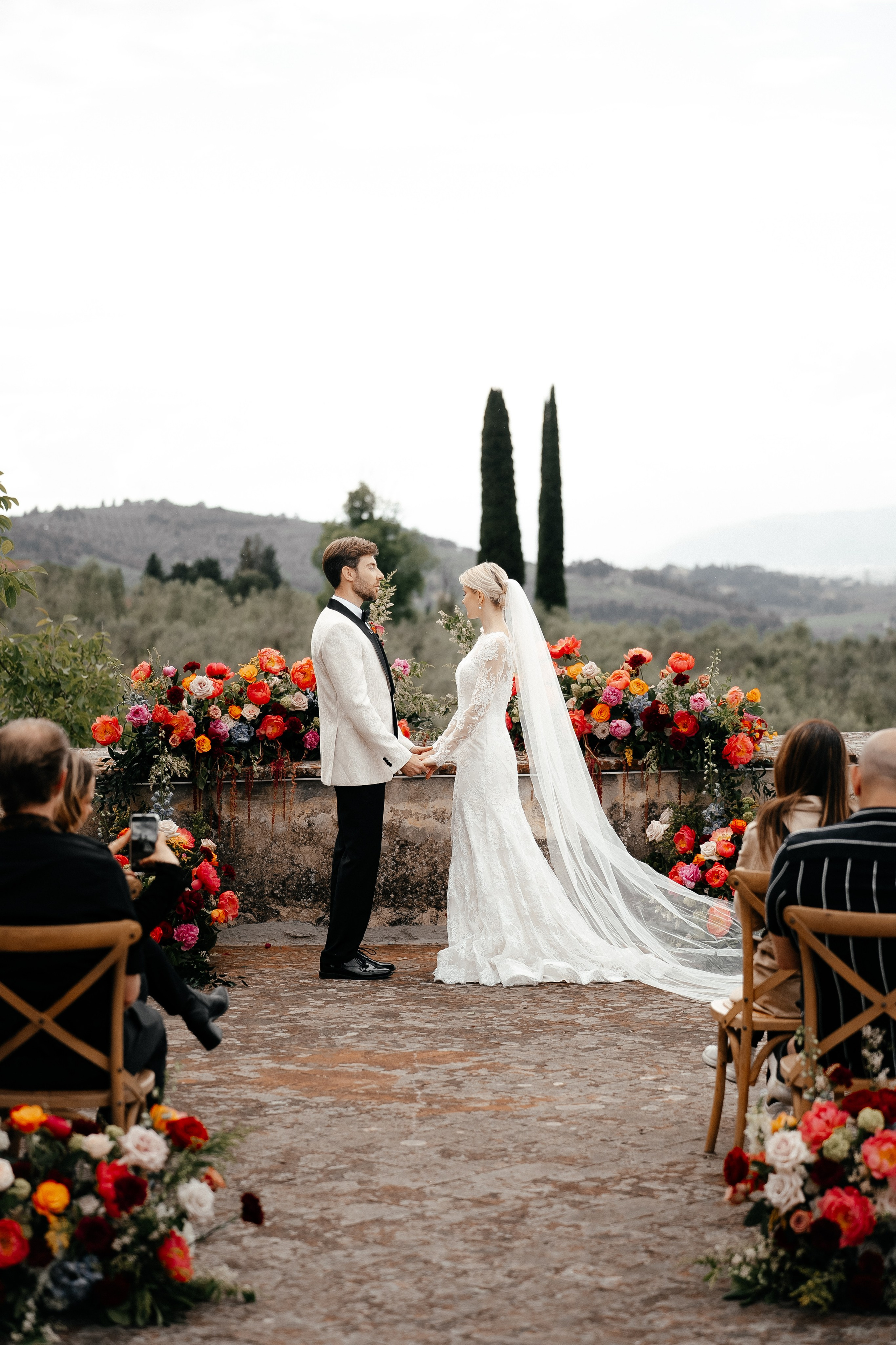 Classic Tuscany Wedding. Wedding Photographer in Italy