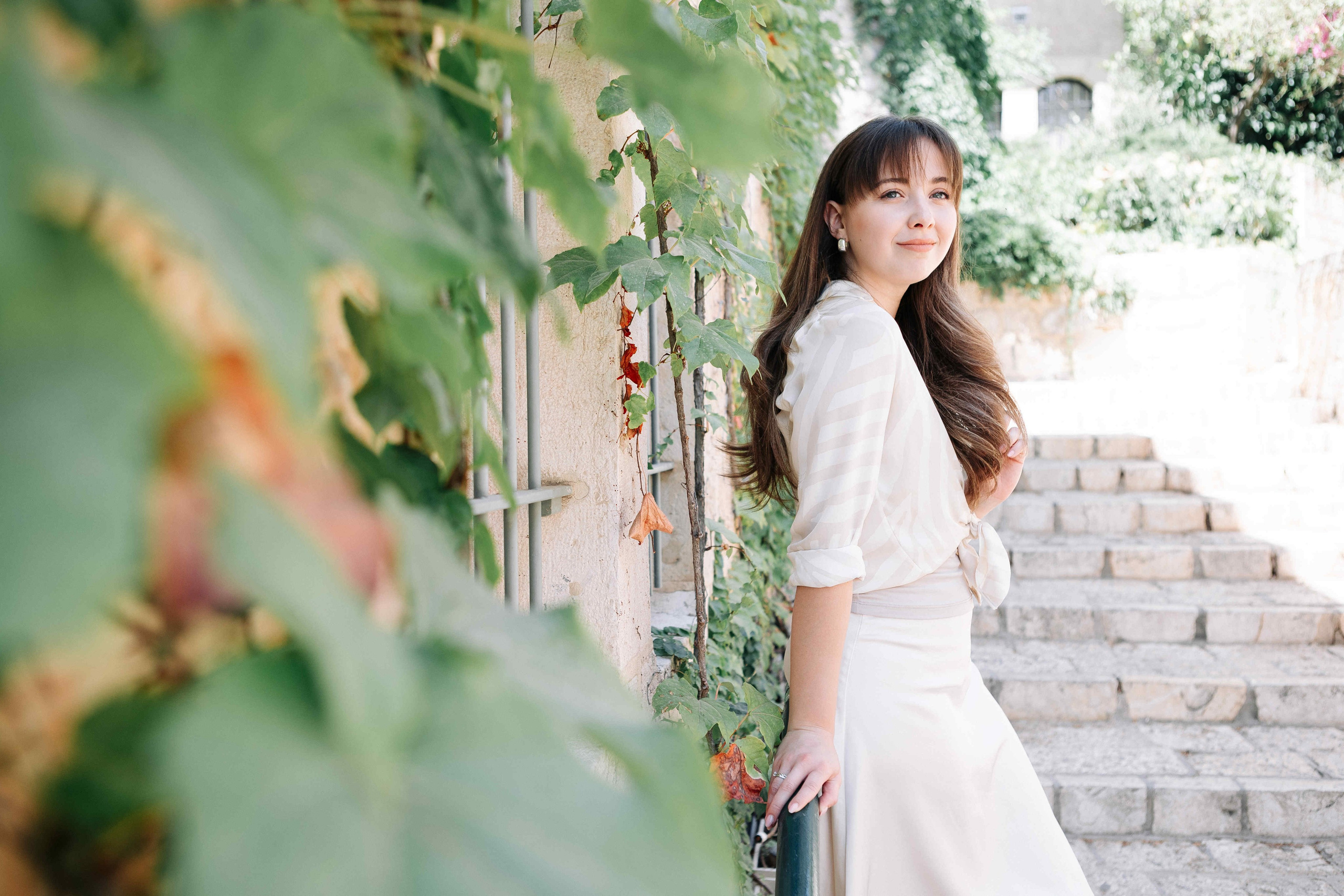 A MONTH AFTER THE WEDDING (morning). PHOTOGRAPHER IN ISRAEL