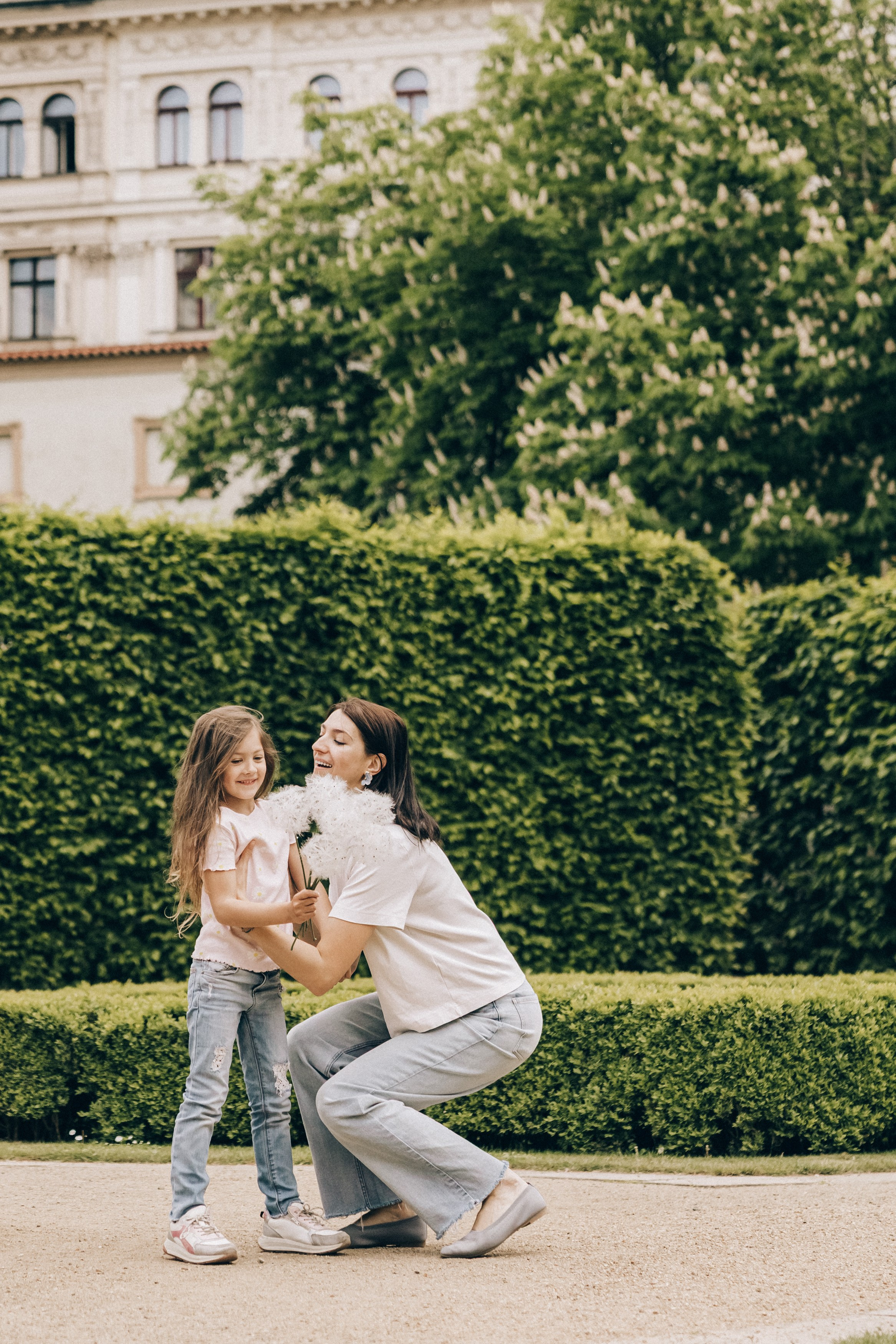 Prague Weekend — May 2026. Rodinná, těhotenská, newborn a lifestyle fotografka v Písku Oxana Telupilova