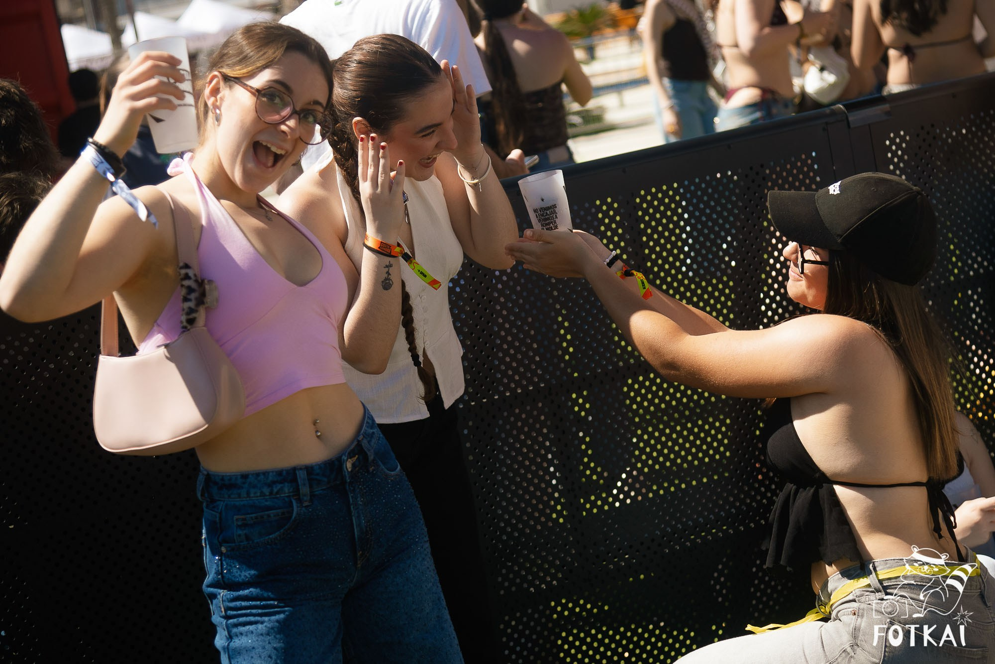 Fotos Costa Sonora 2026 Alicante Día 2 — busca tu foto y encuentra amigos del festival | FOTKAI