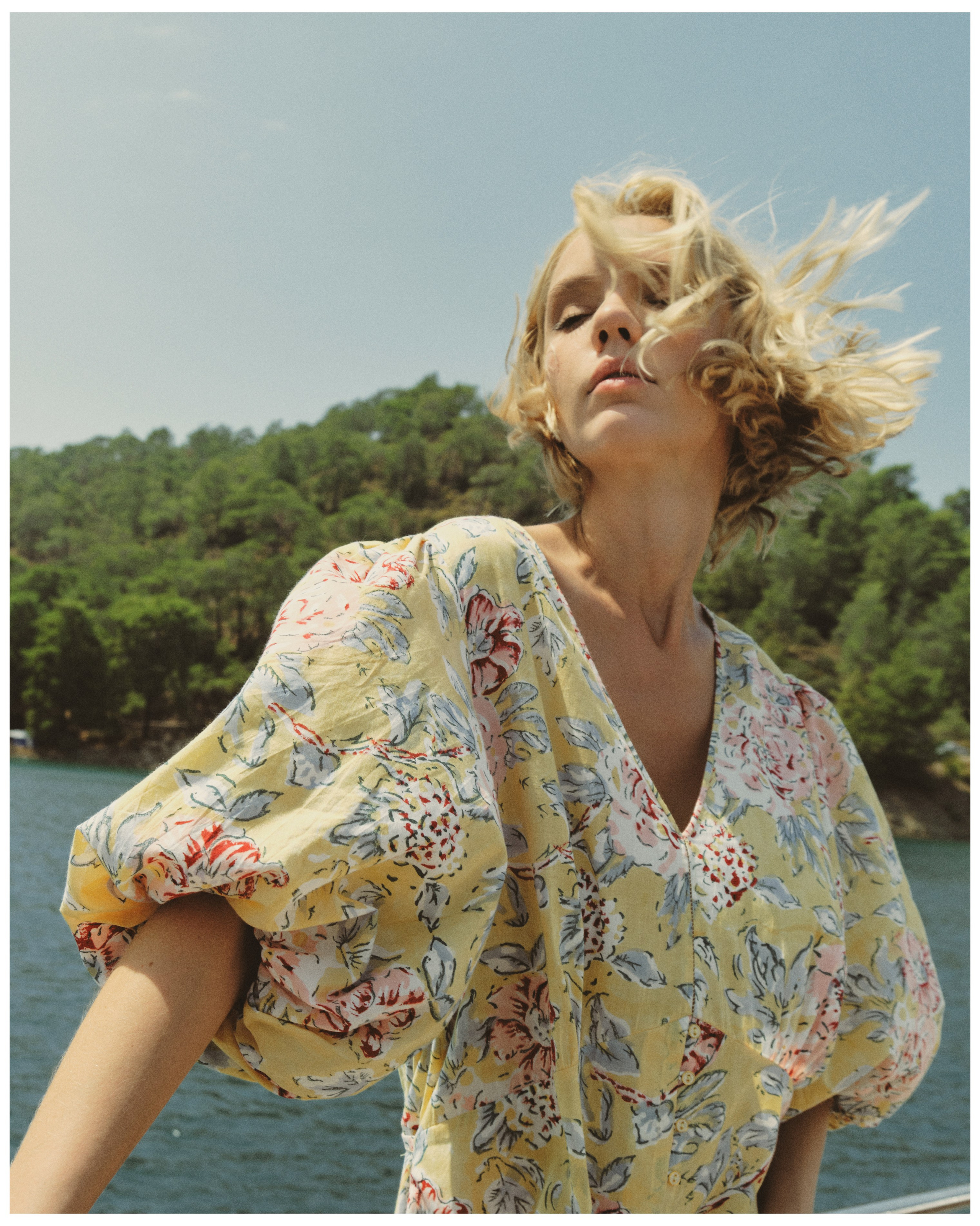 Ethne Summer'24. Commercial fashion photographer based in Turkey and Europe