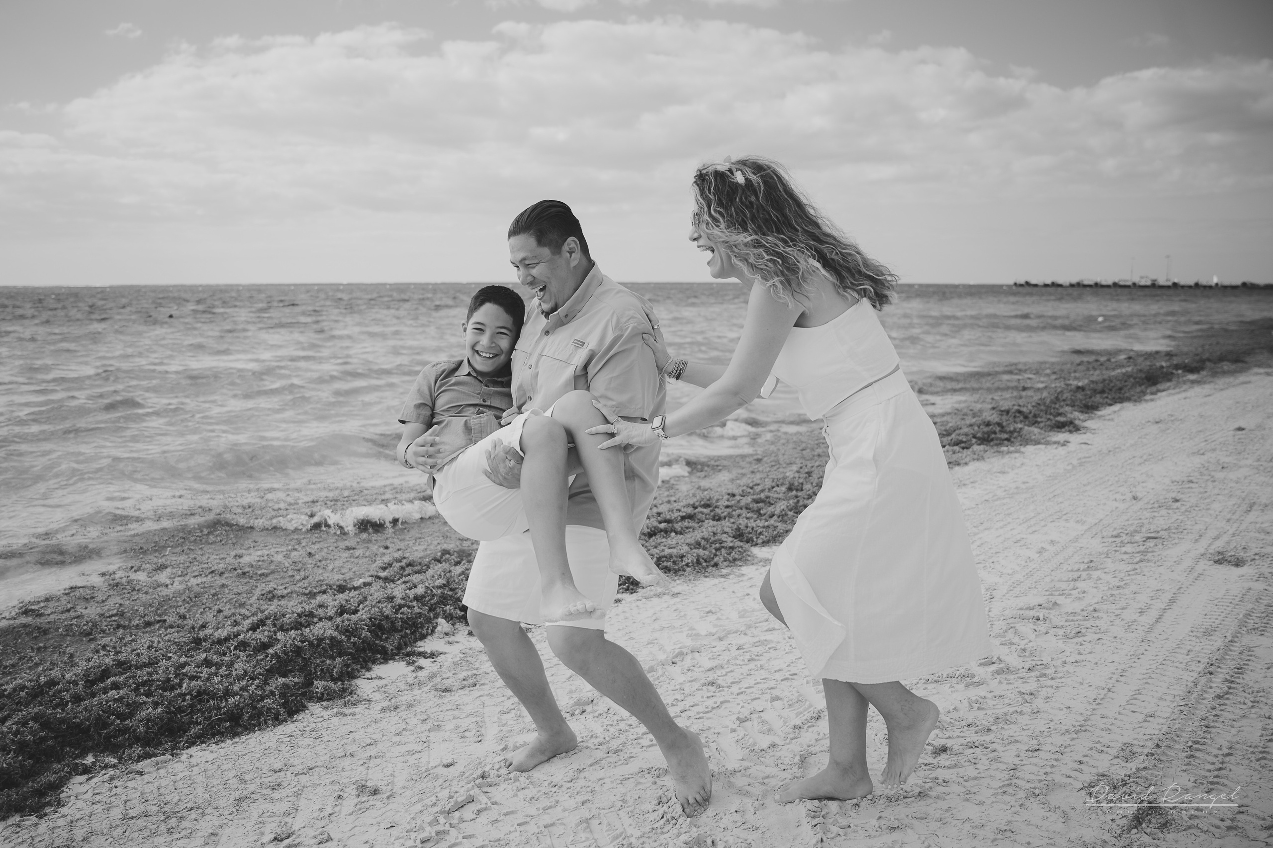 Family & Life Style Portfolio. Destination wedding photographer based in Cancun and Riviera Maya with service worldwide
