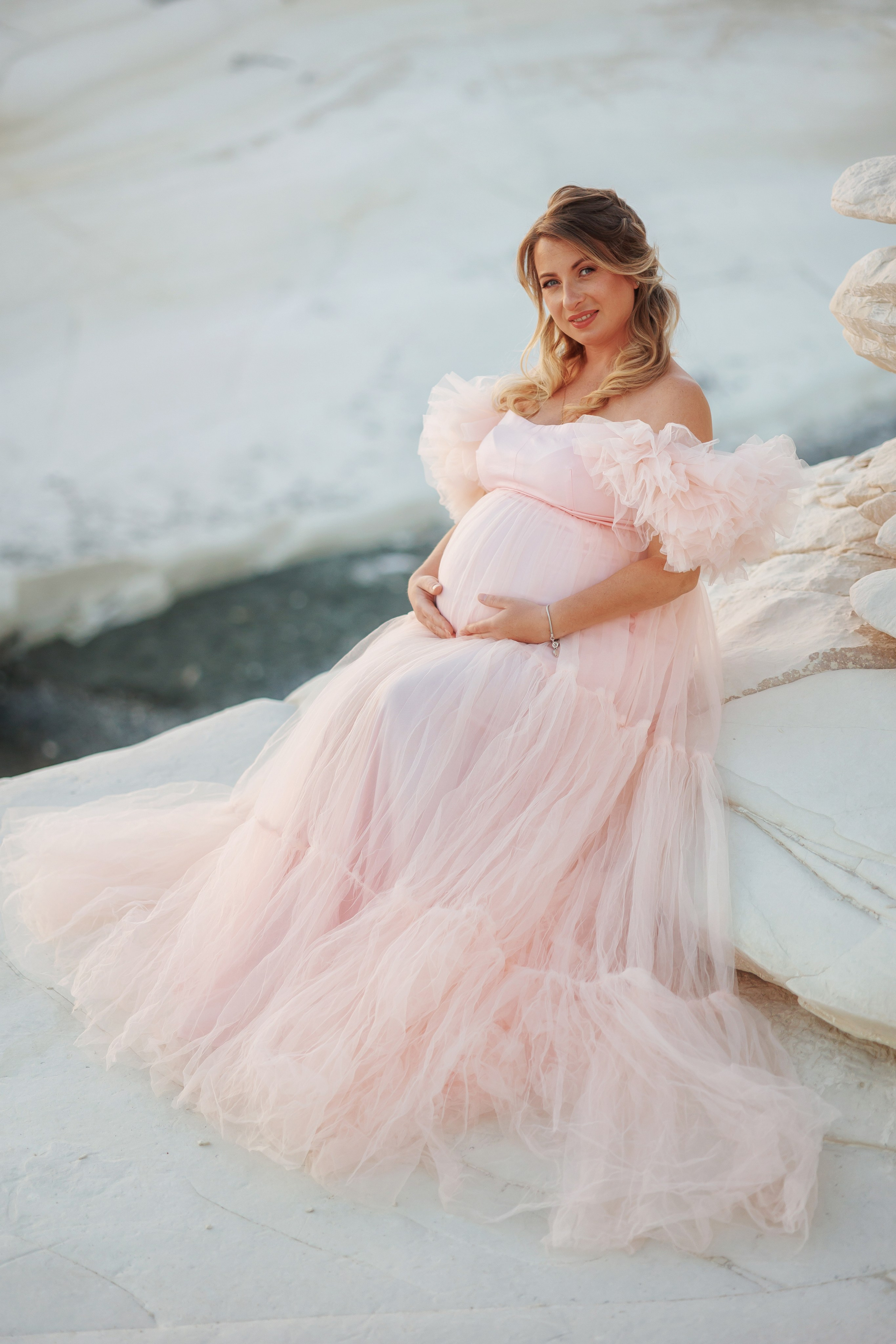 Pregnancy photoshoot. Photographer in Cyprus