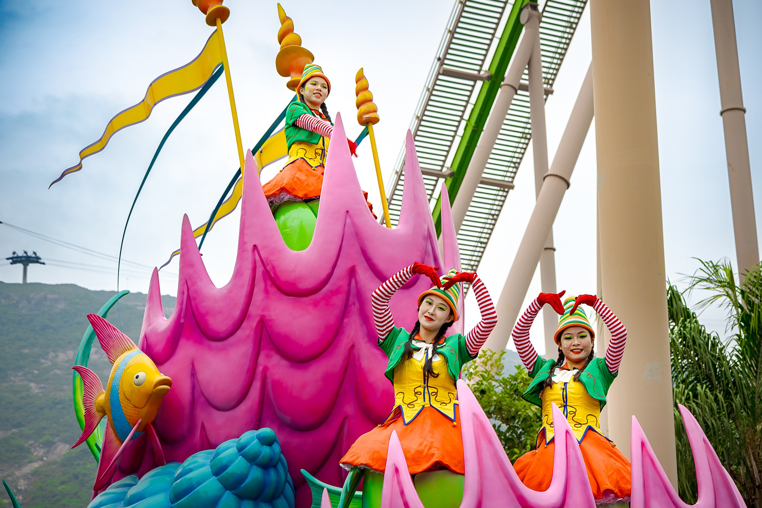 Дневной парад новогодняя версия