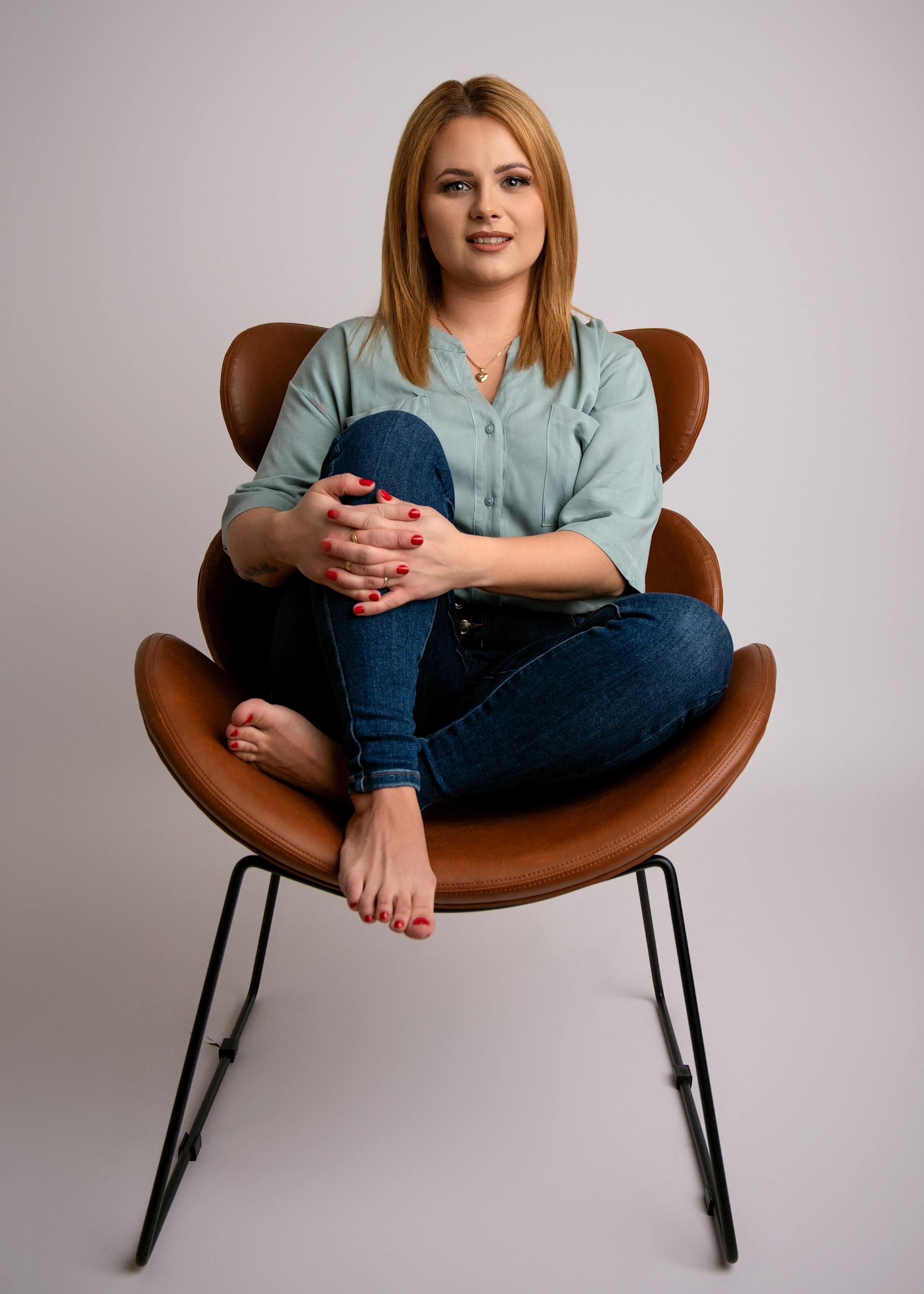 Women Portraits. Home