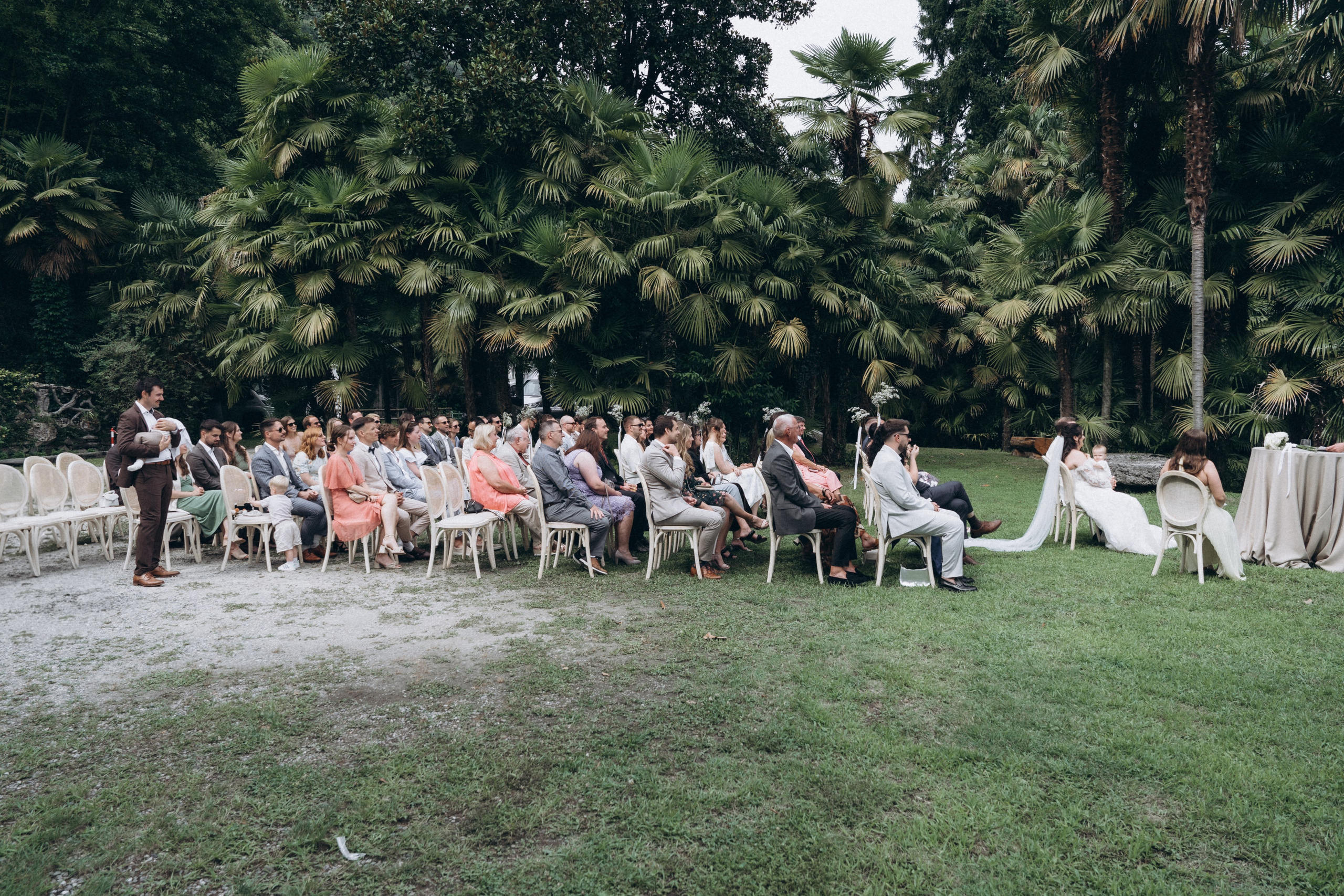 LAURA AND DOMENIK_LAKE MAGGIORE. PHOTOGRAPHER IN ITALY