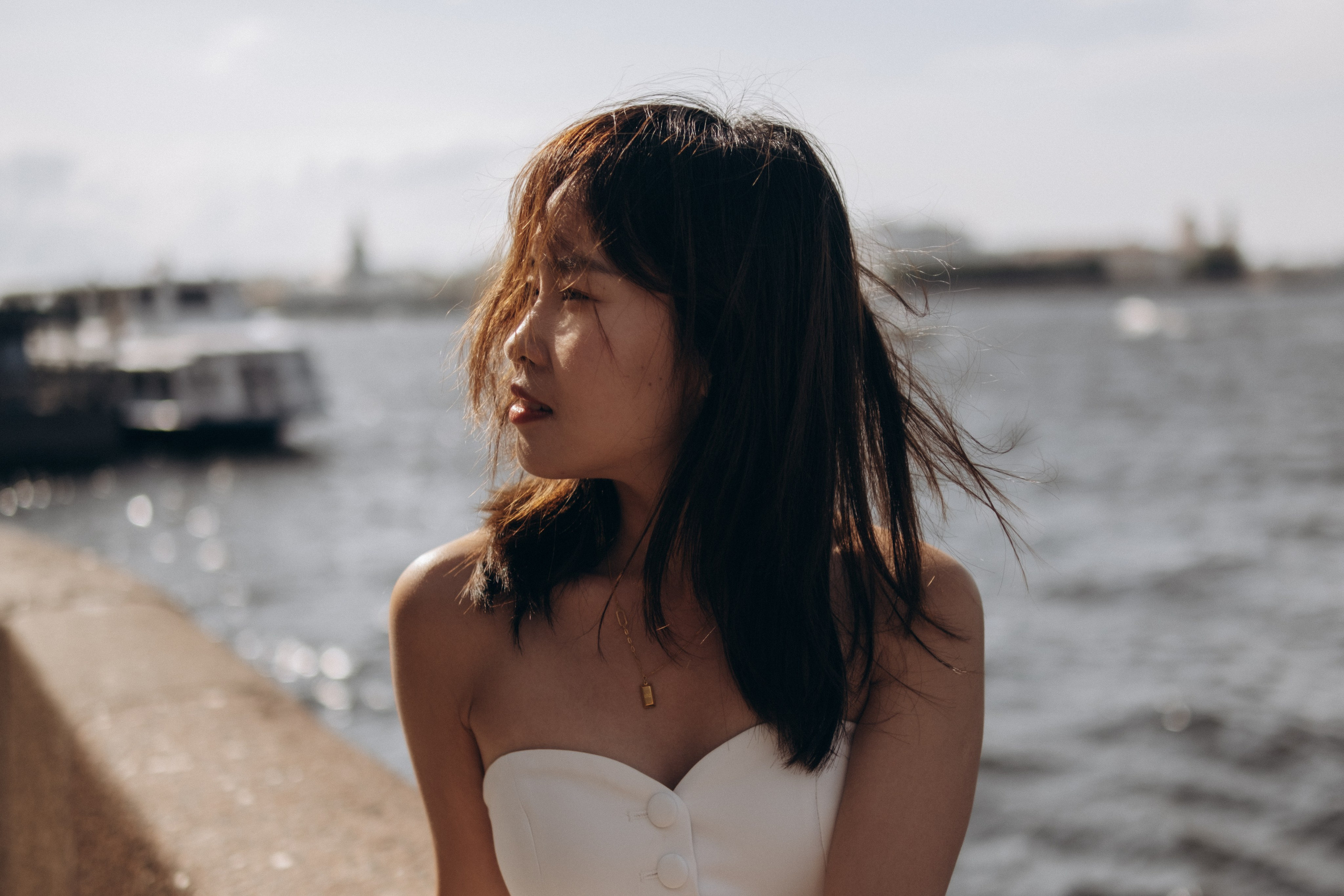 Neva River. Lens Captures Life