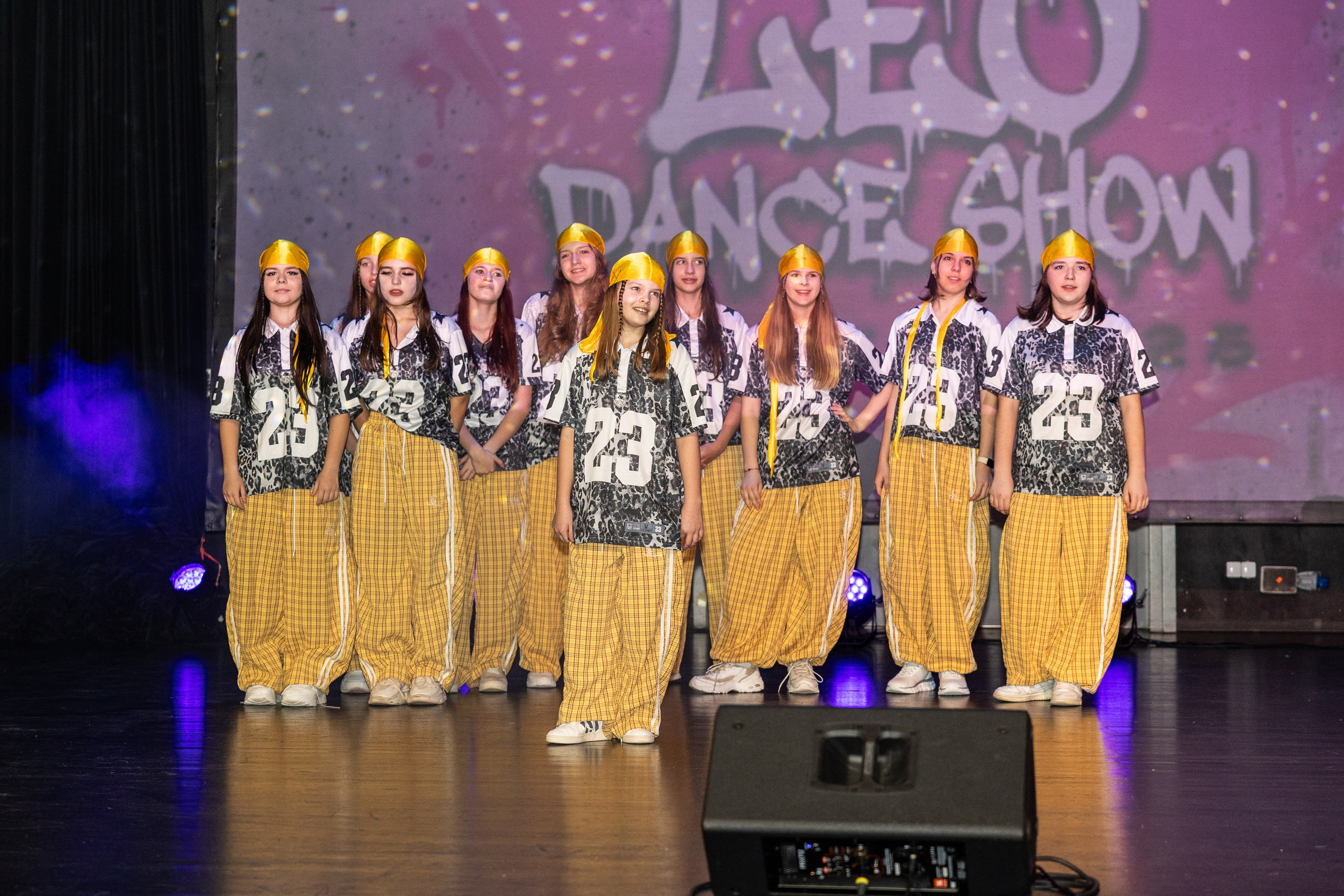 LEO DANCE SHOW WINTER 2025. Семейный и детский фотограф в Варшаве Мила Бобровская