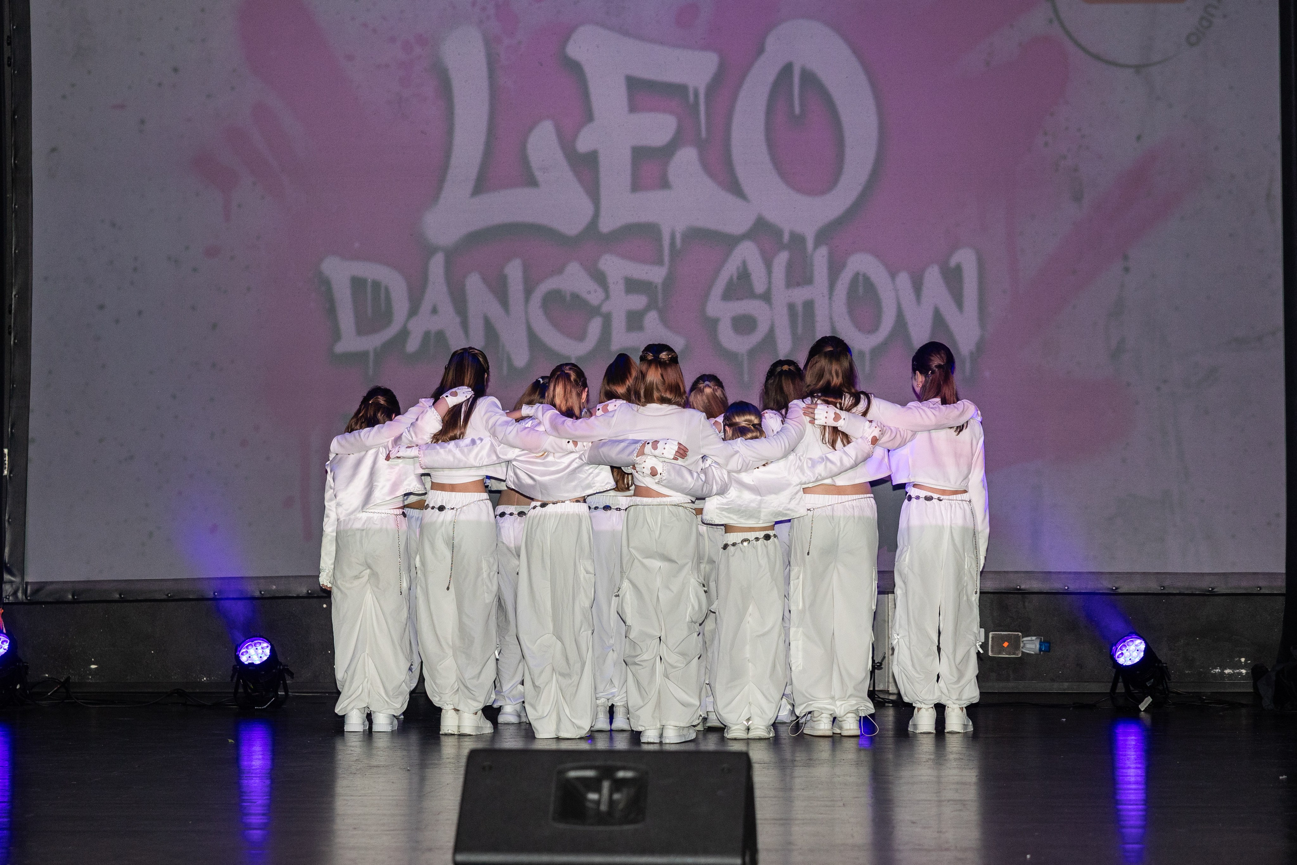 LEO DANCE SHOW WINTER 2025. Семейный и детский фотограф в Варшаве Мила Бобровская