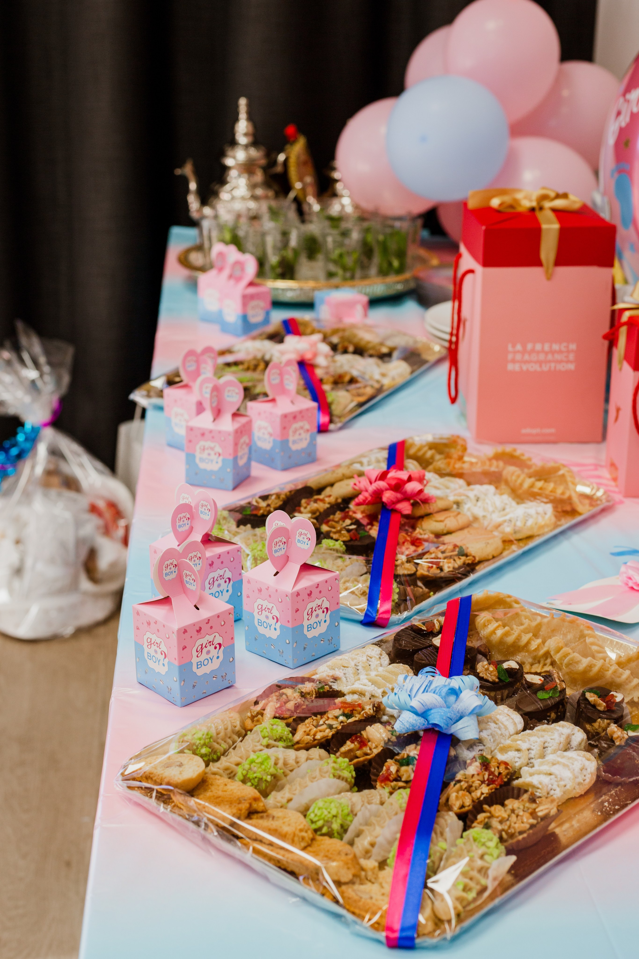 Baby shower (Gender party). Studio photo « Partage ton bonheur » – Photographe famille près de Châtellerault, Poitiers et Tours