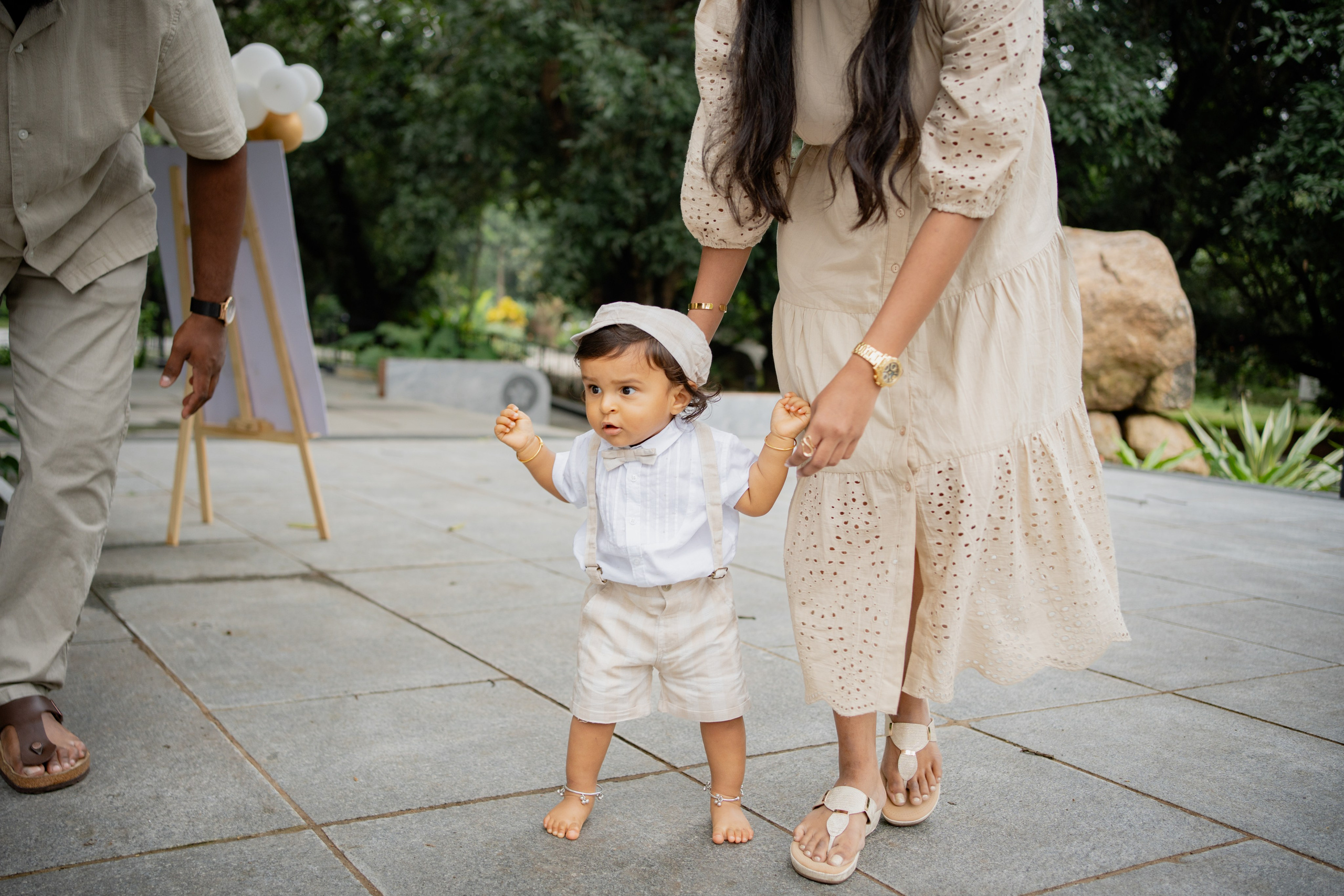 Theesan Raavanan. Menu