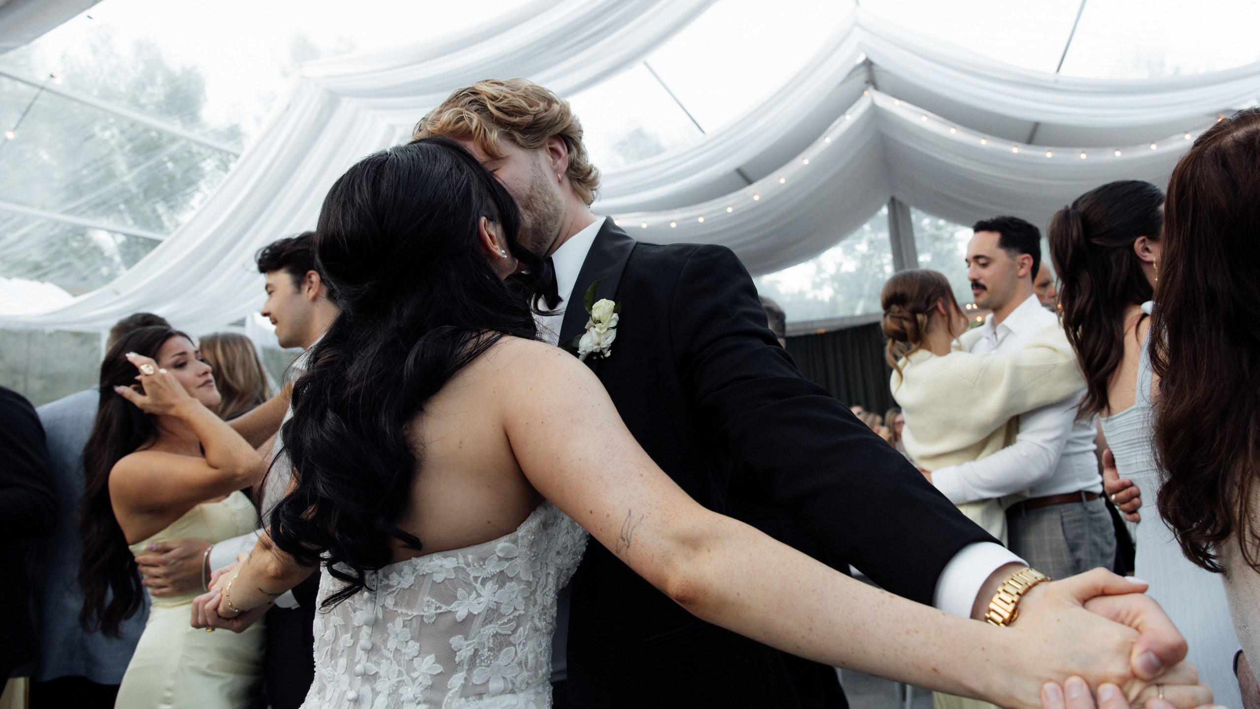 Erin & Caelan. Wedding Photographer in Winnipeg — Cinematic & Timeless by Vitiuk Photography