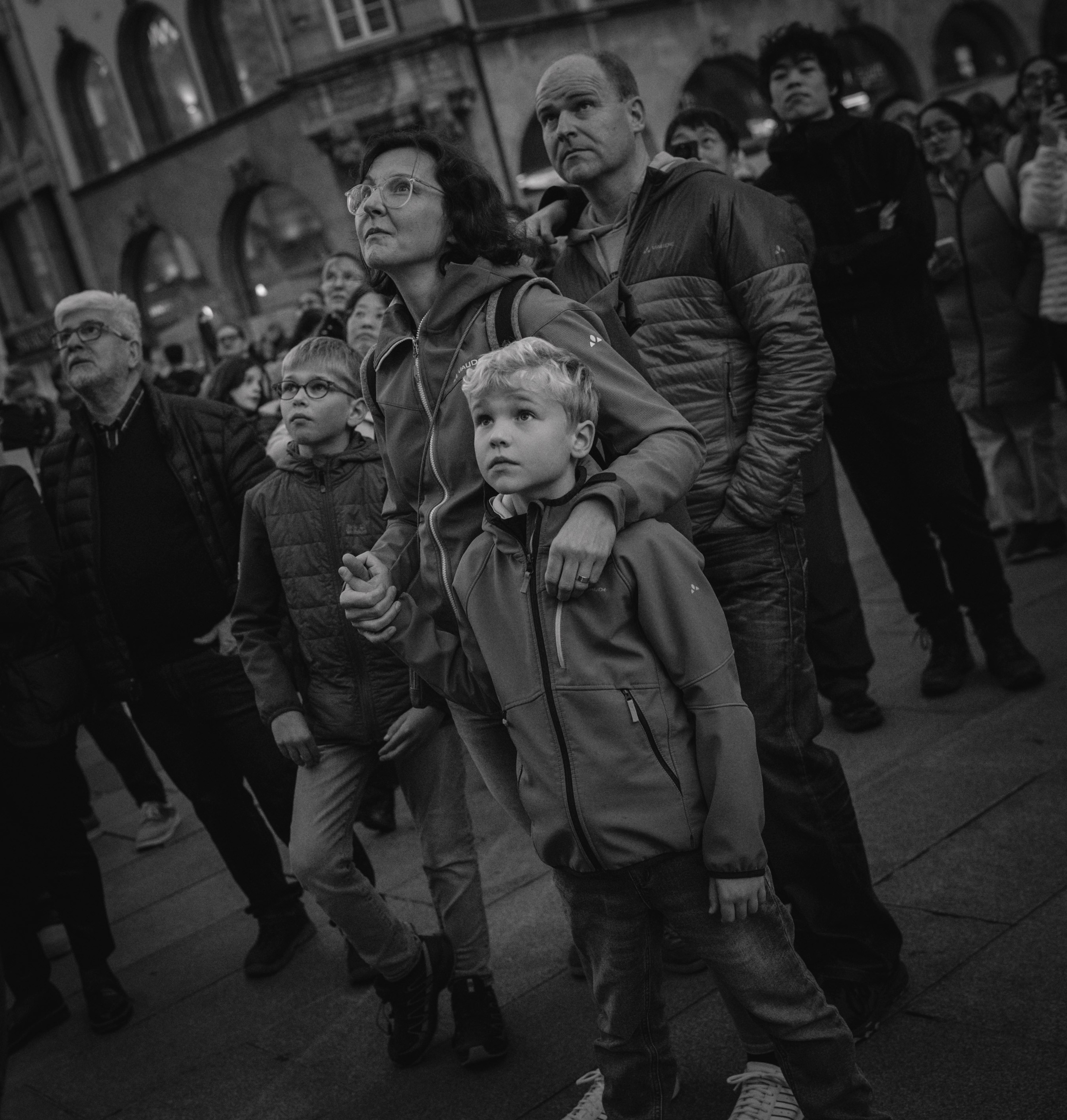 ЕВРОТУР. Стрит-фотография, полная абсурда, идиотизма и красоты