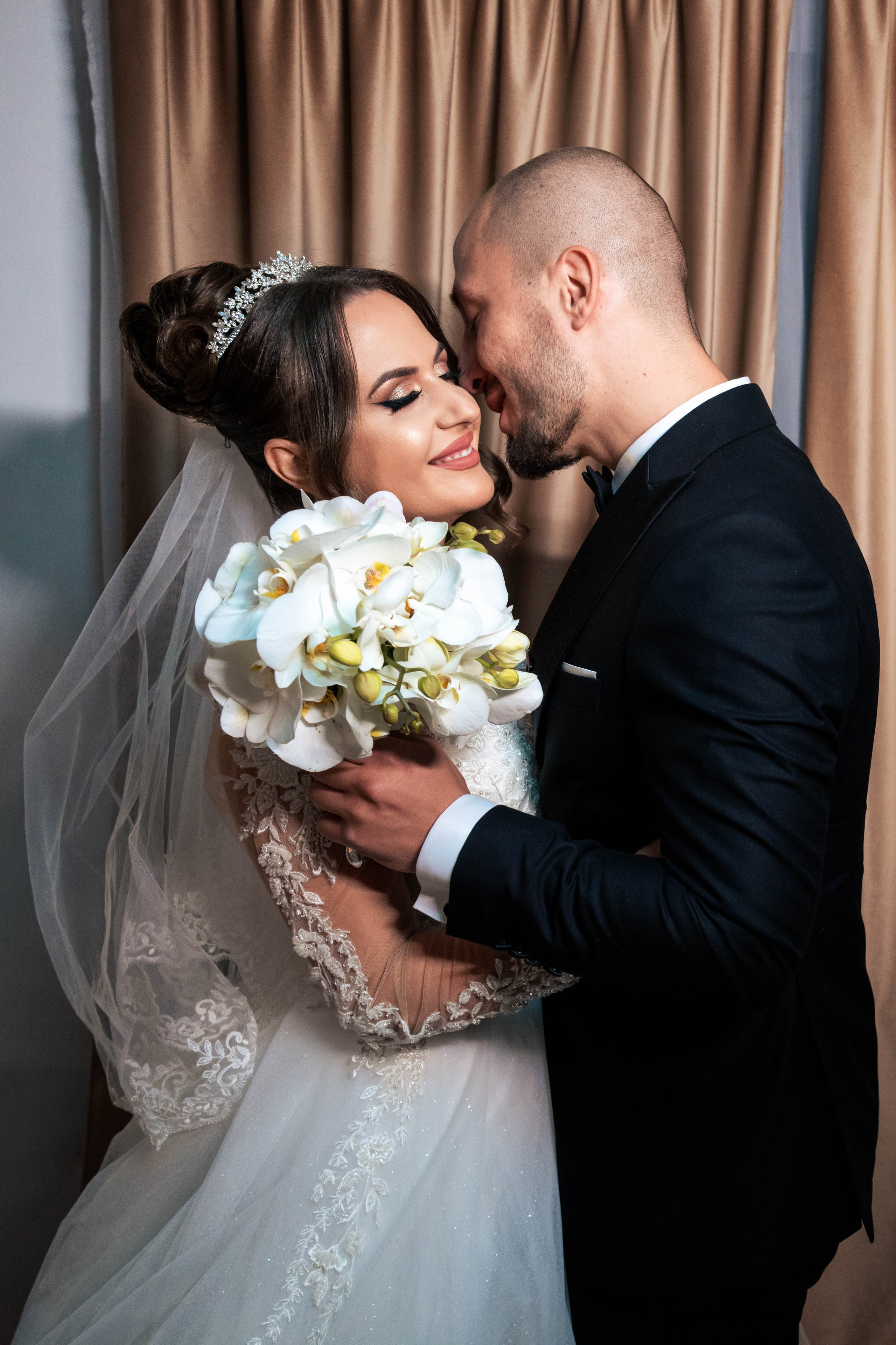 Ionela & Alex. Acasă