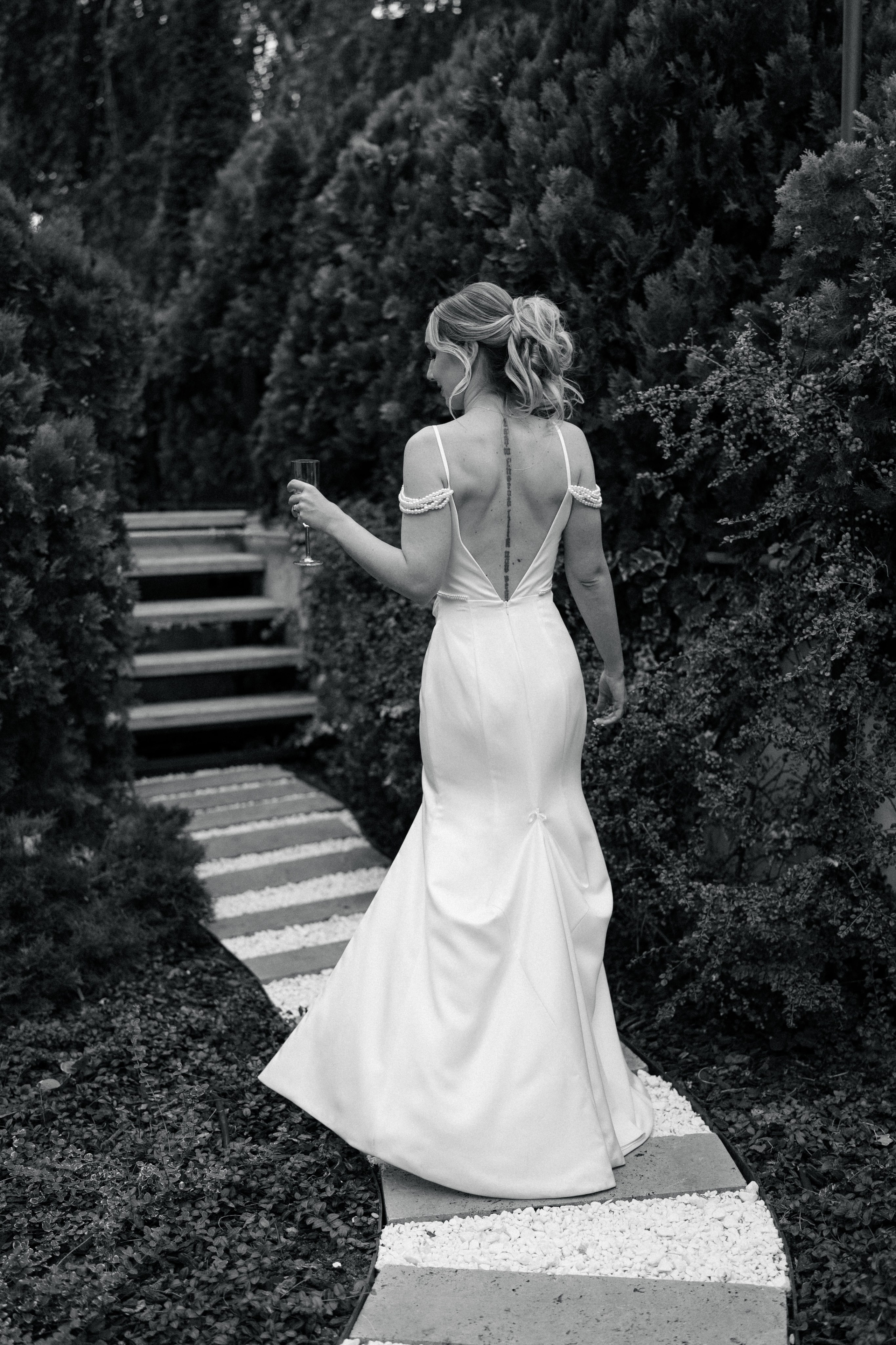 Madisson & Alex. Destination Wedding Photographer Alex Pasarelu