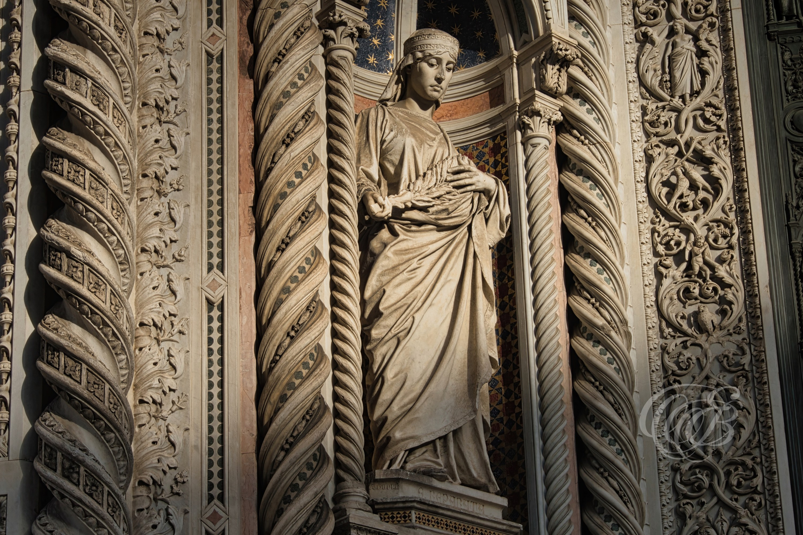 Florence Italy - Saint Reparata in Sta Maria del Fiore - Eduardo Bartoli Fine Art Photography - Sculpture of Saint Reparata on the walls of Santa Maria del Fiore Cathedral in Florence, Italy – fine art photography by Eduardo Bartoli.