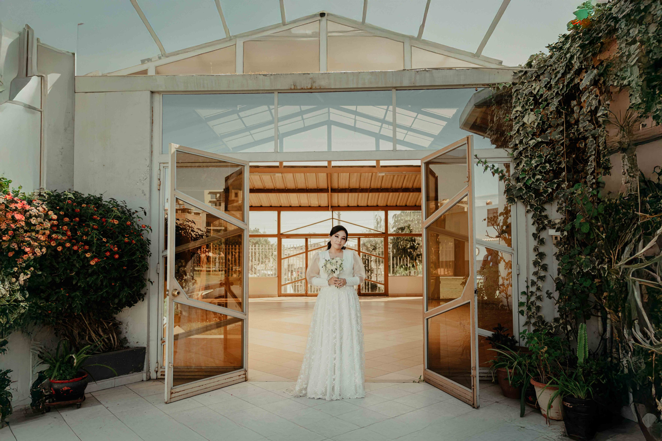 VICTOR Y MELANY BODA CIVIL. Studio KVTA | Fotografía y Video de Bodas en Arequipa