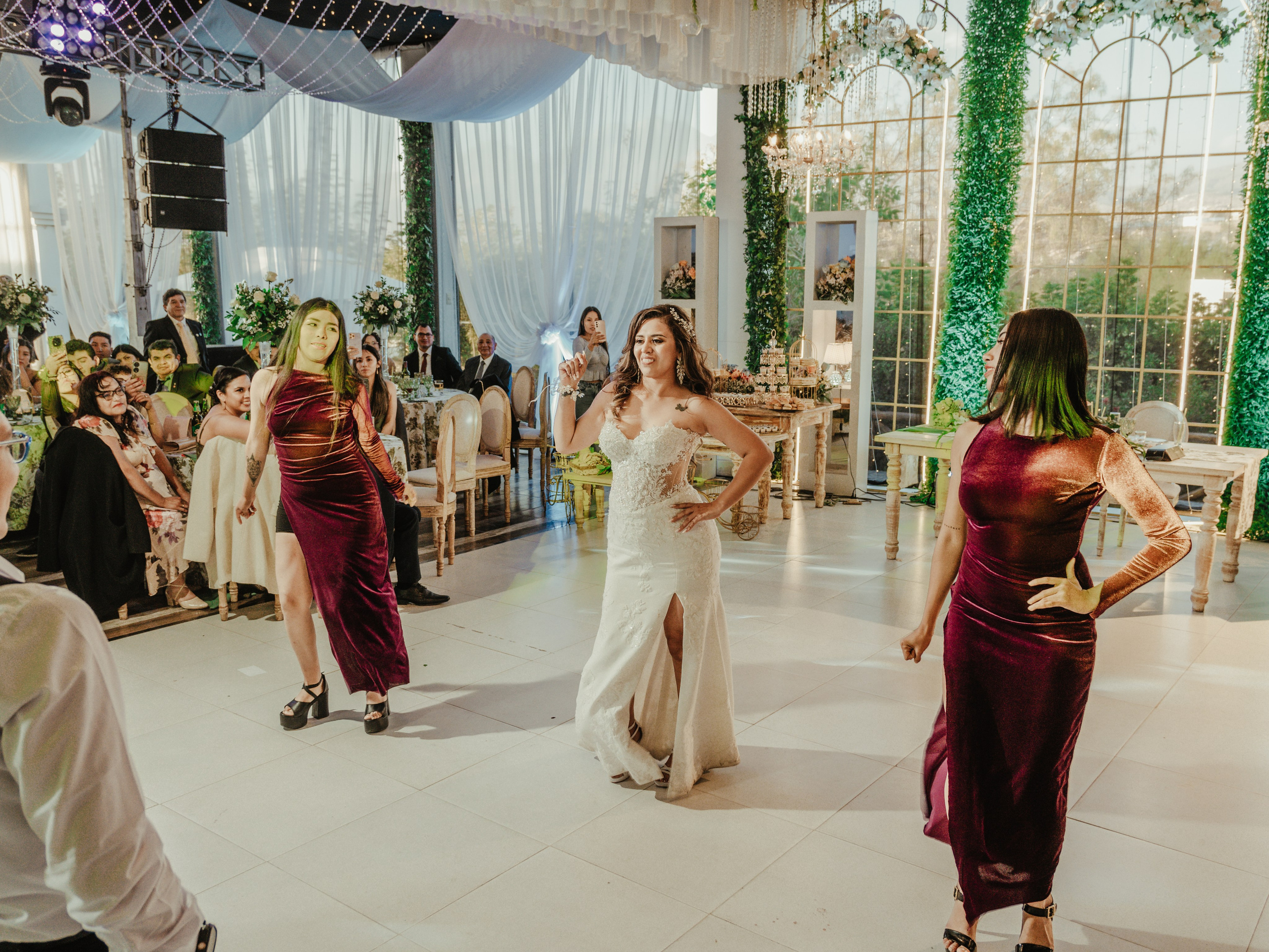 CARLA Y MARIO BODA RELIGIOSA. Studio KVTA | Fotografía y Video de Bodas en Arequipa