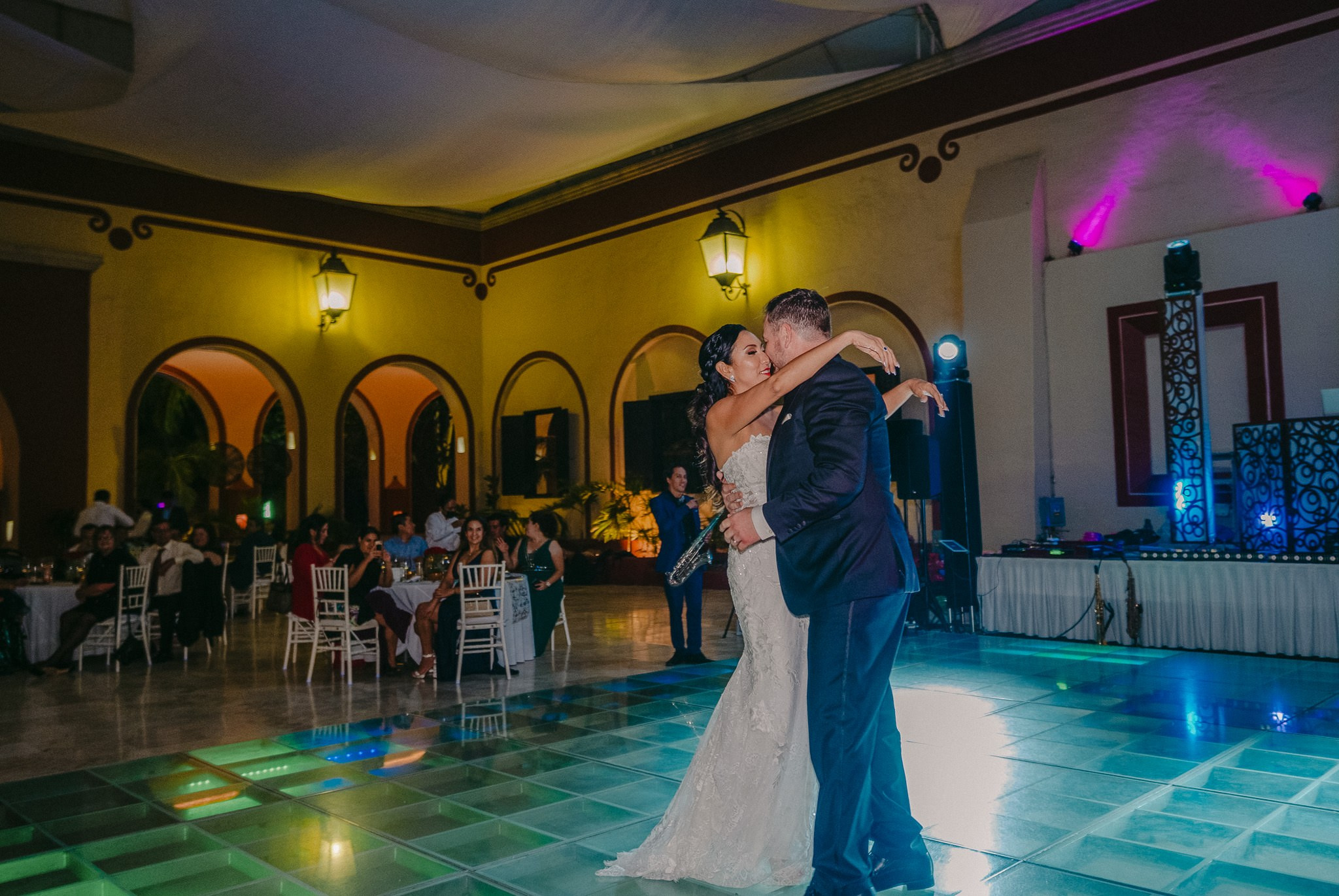 Yuri & Rob. Wedding and family photographer in Mexico City