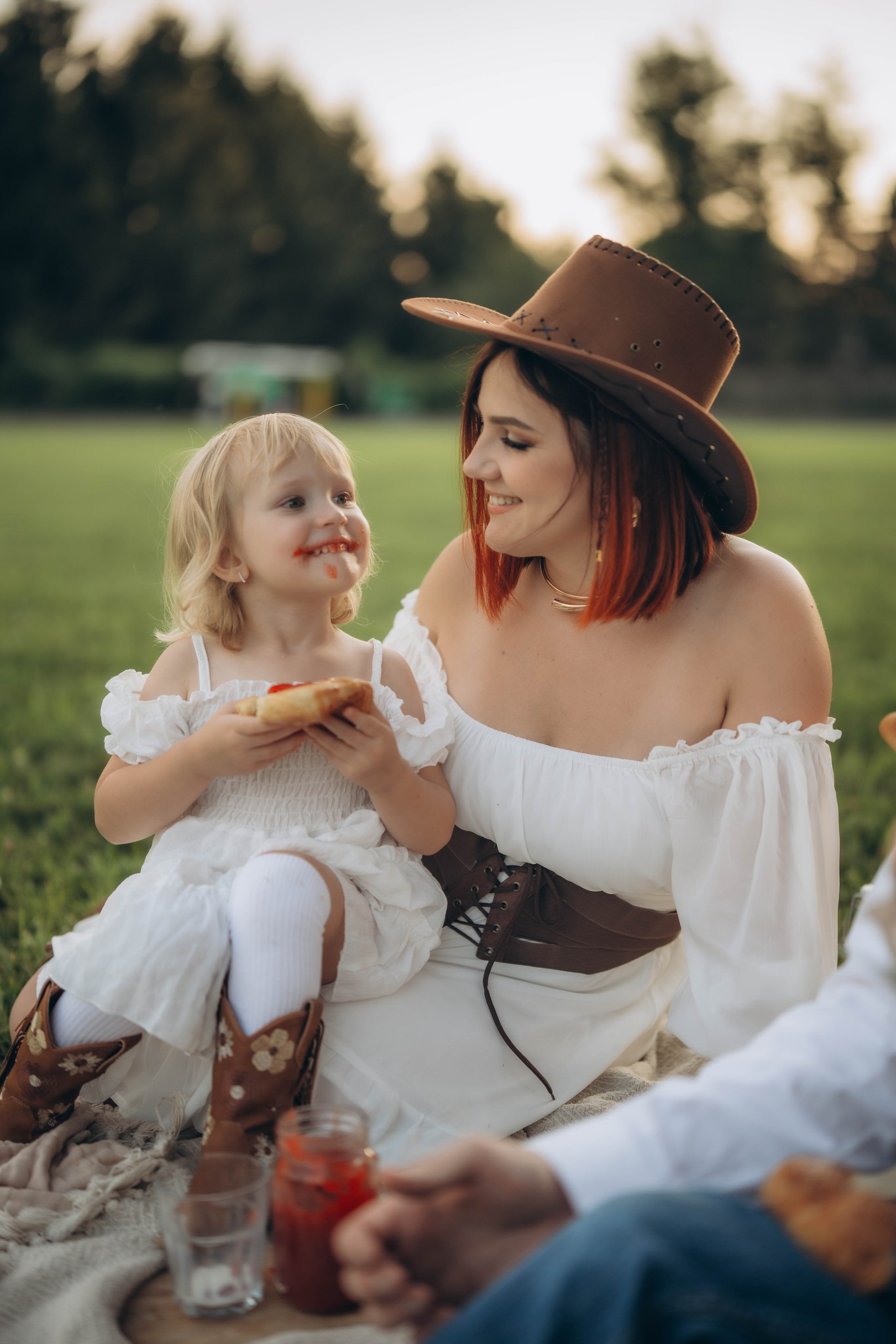 Family sessions (in home/outdoor). Lifestyle Family Photographer in Pennsylvania