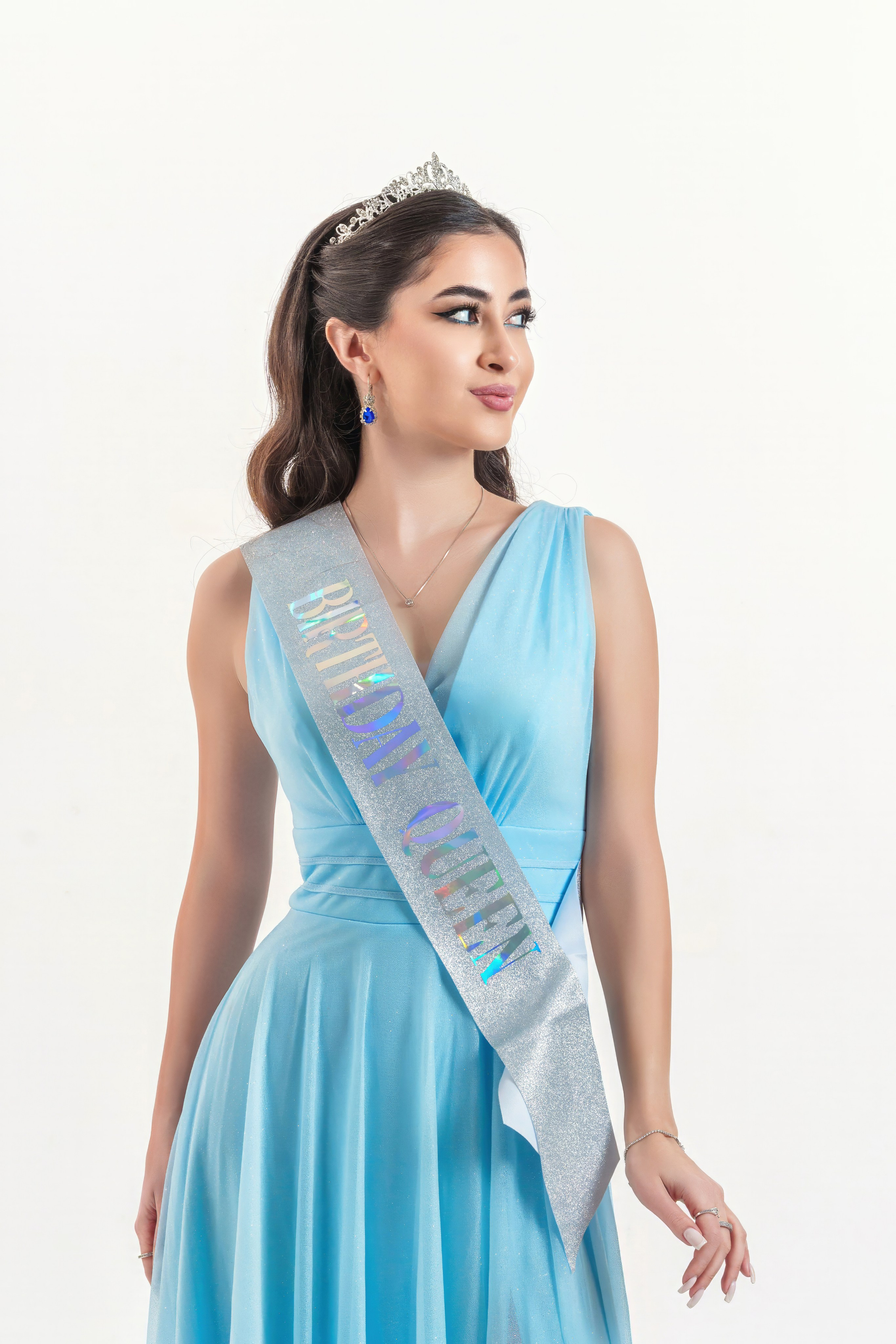 Kamila M. Nifty photography — коммерческий и портретный фотограф в Ташкенте. Студийная и выездная съёмка