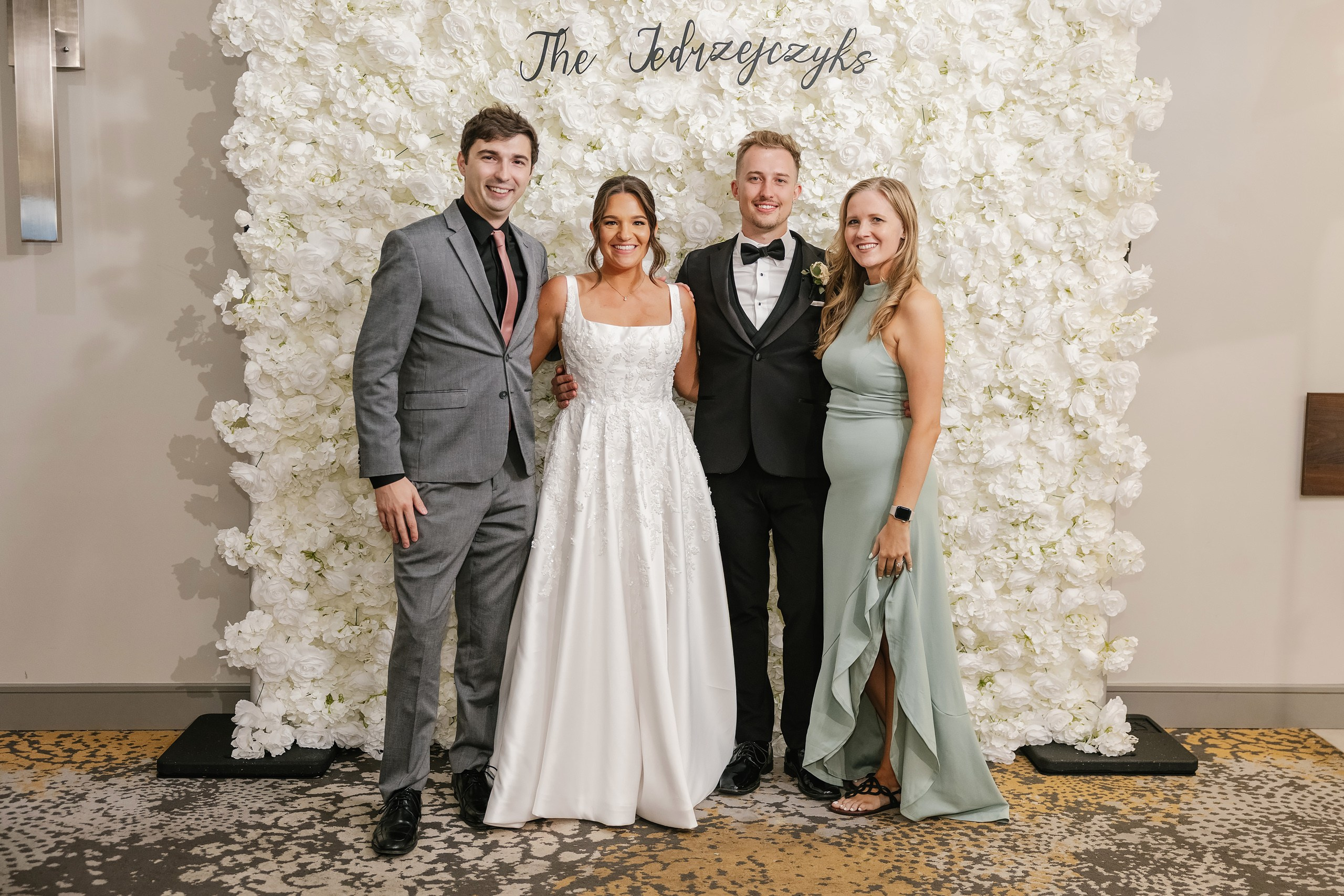 09.06.2025 Wedding. Wedding family event photographer in Chicago Nick Yushevich