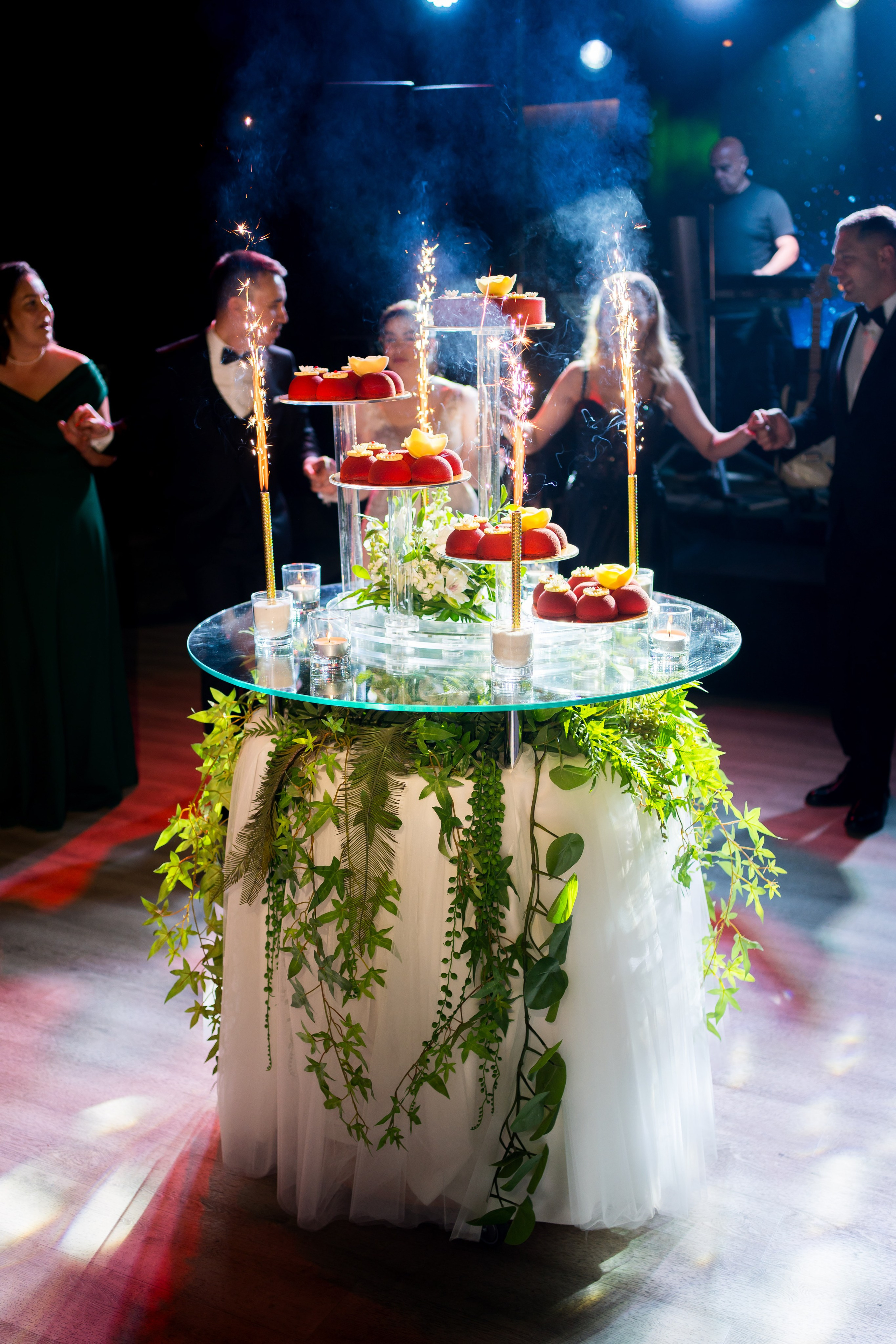 PARTY. Gabriel Florea — Fotograf nuntă București