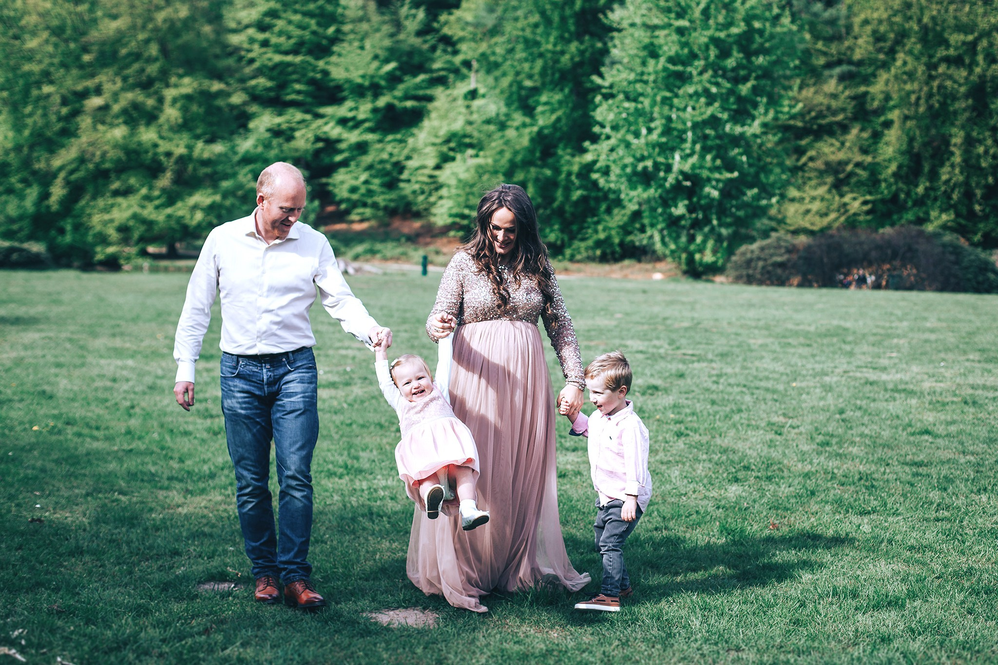 Ekaterina and her family. Amina Gunenc - bruiloft- en familie fotograaf in Nederland