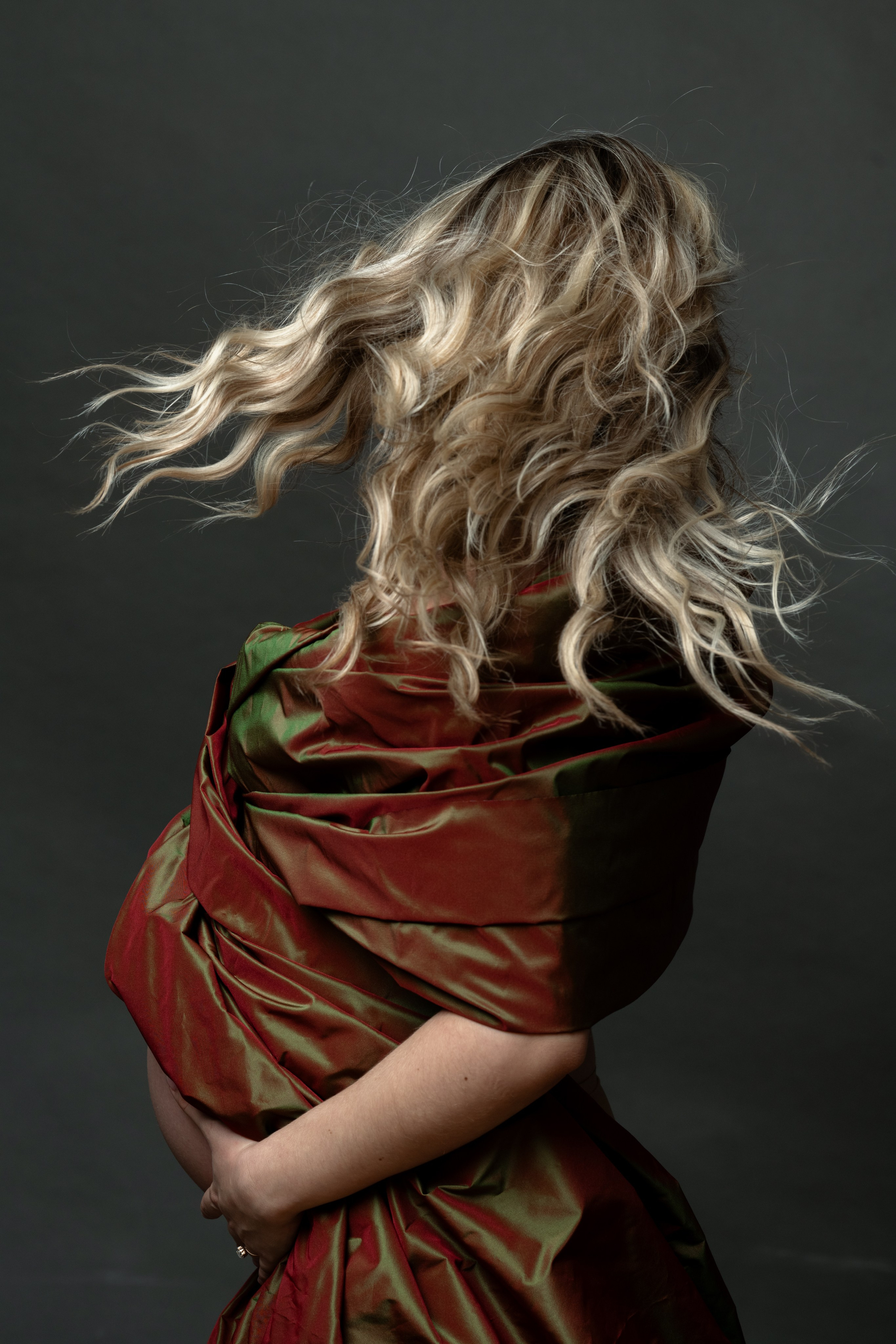 HAPPINESS. Anastasiia Antoniuk portrait, family and couple photographer, Portugal