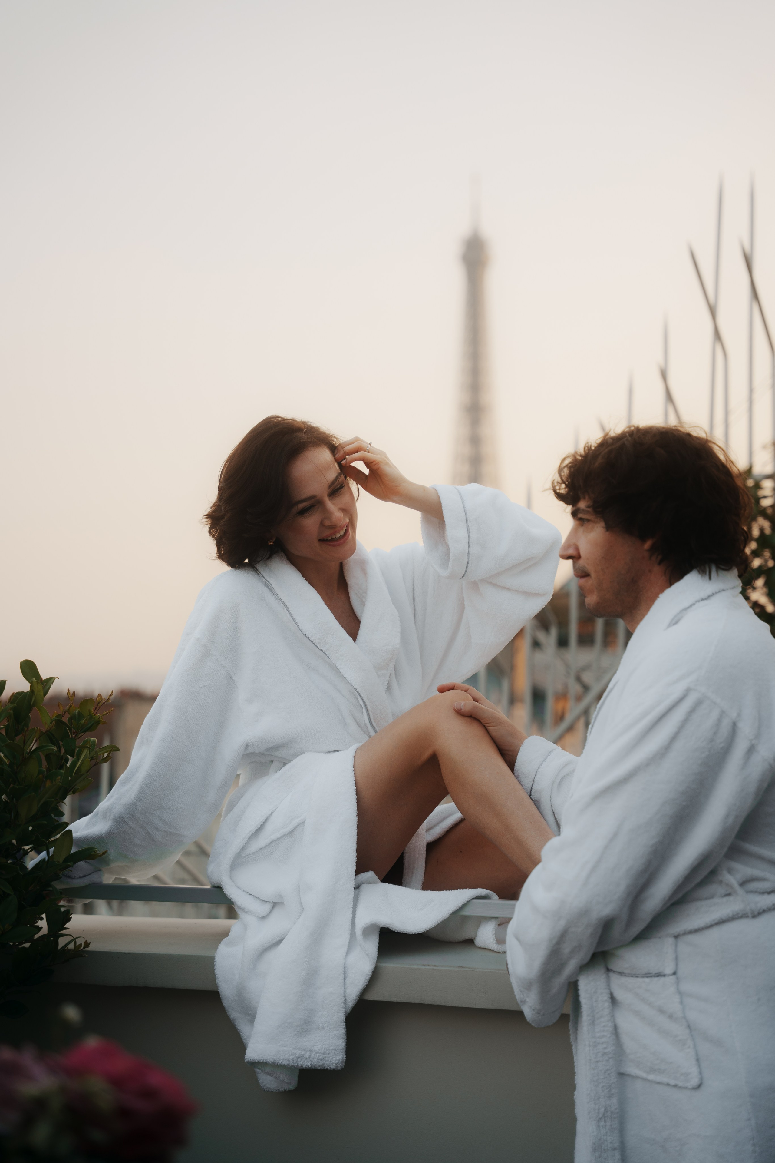 Ekaterina & Emanuele at Hôtel de Sers. Paris photographer — Polina Osipova