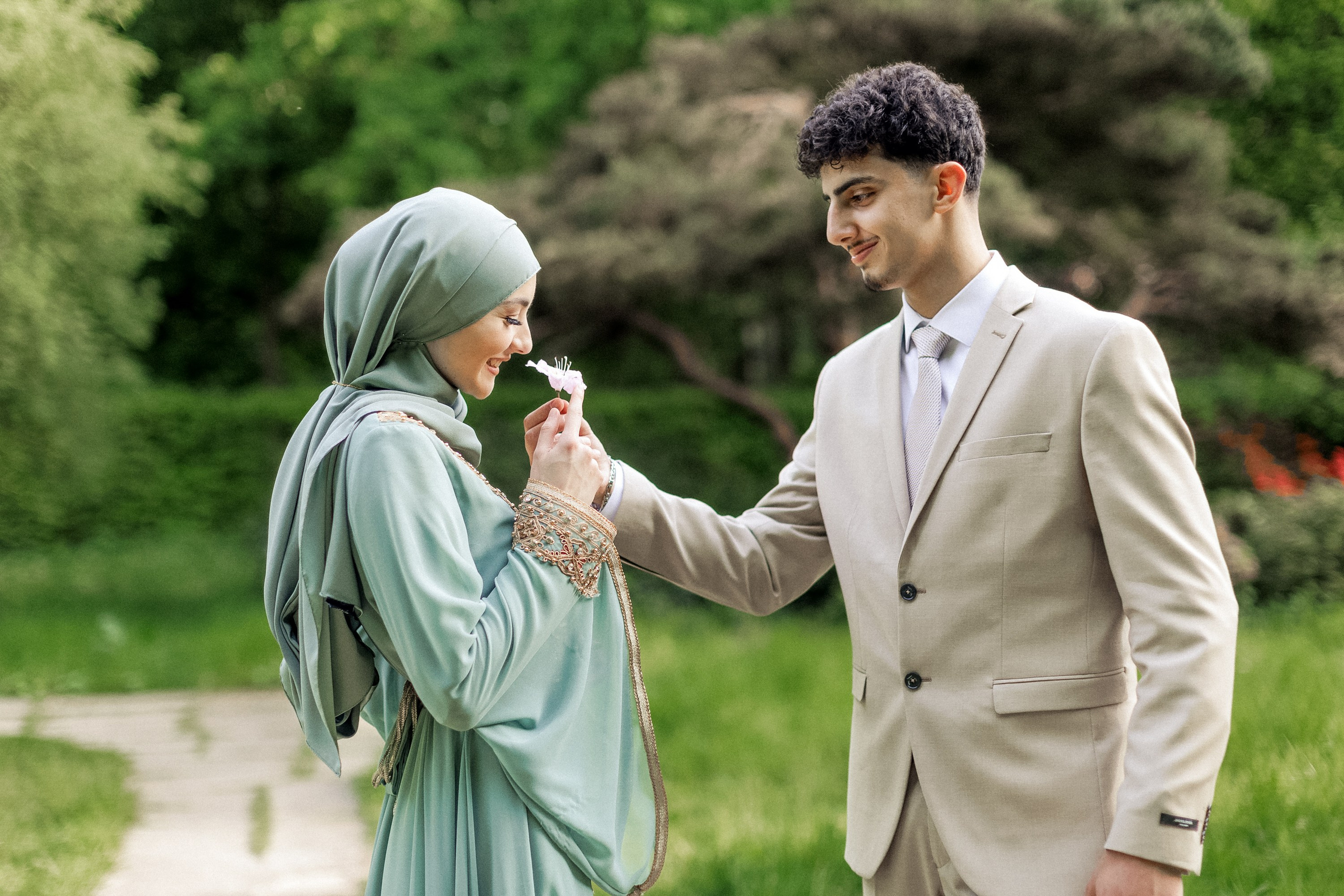 Hochzeitsfotografie im Harburger Stadtpark | Natürliche Idylle in Hamburgs Süden. Hochzeitsfotograf und Hochzeitsvideograf aus Hamburg | Roka21Film