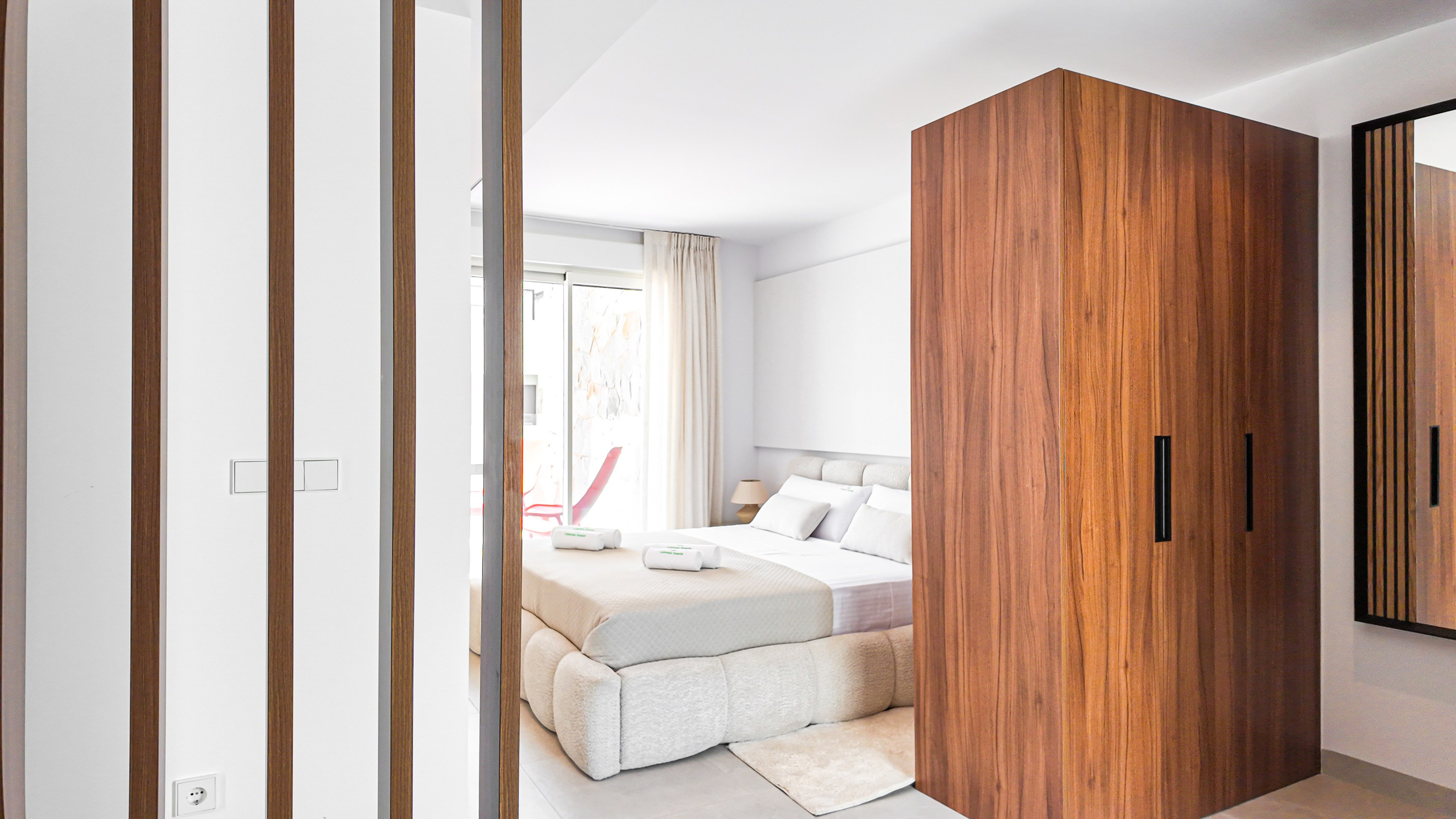 Villa LAKESIDE I’M GROUP. Baby Beast