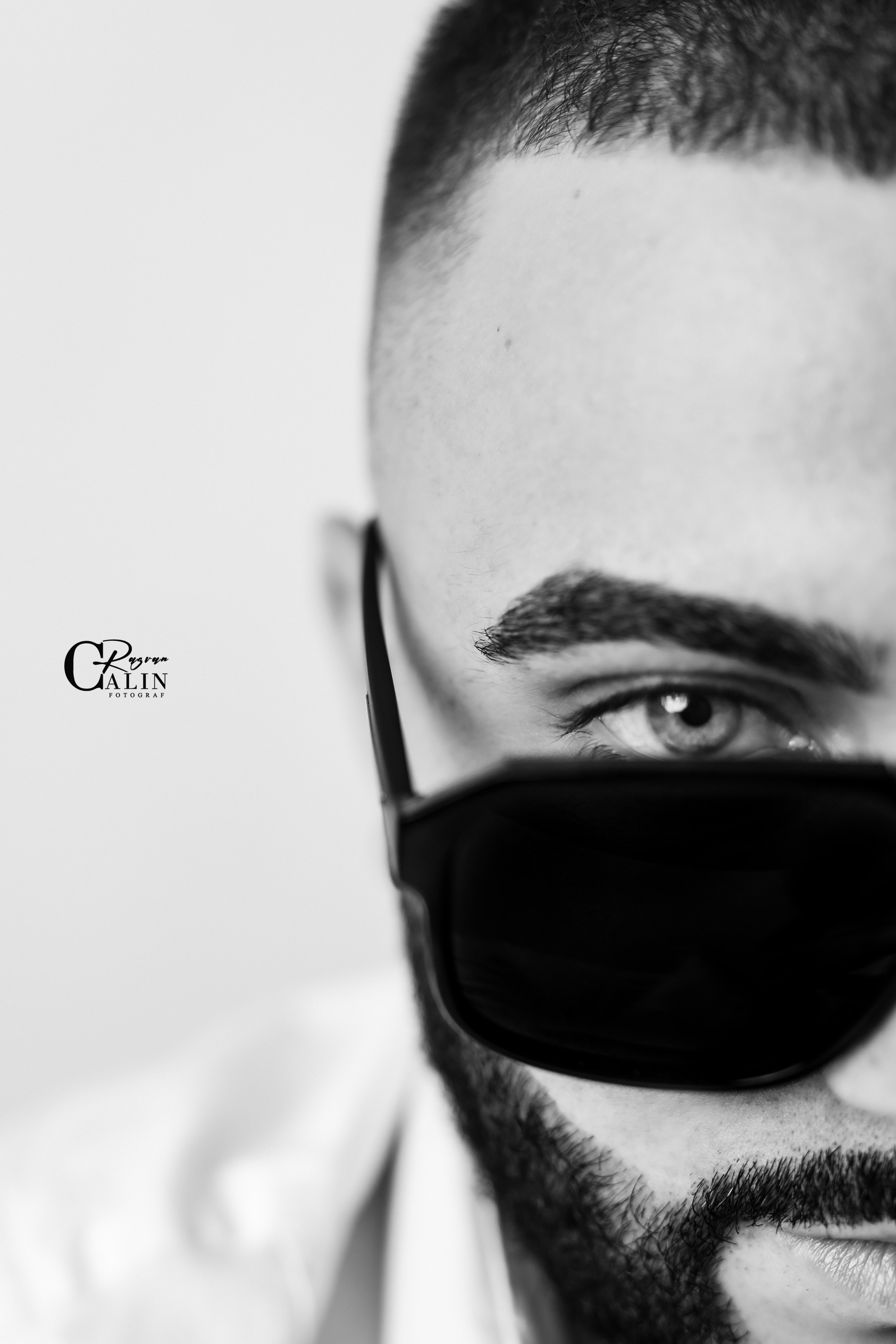 Fotograf de studio | Ramnicu Valcea  | profesionist. Fotografie & Videografie Nunta