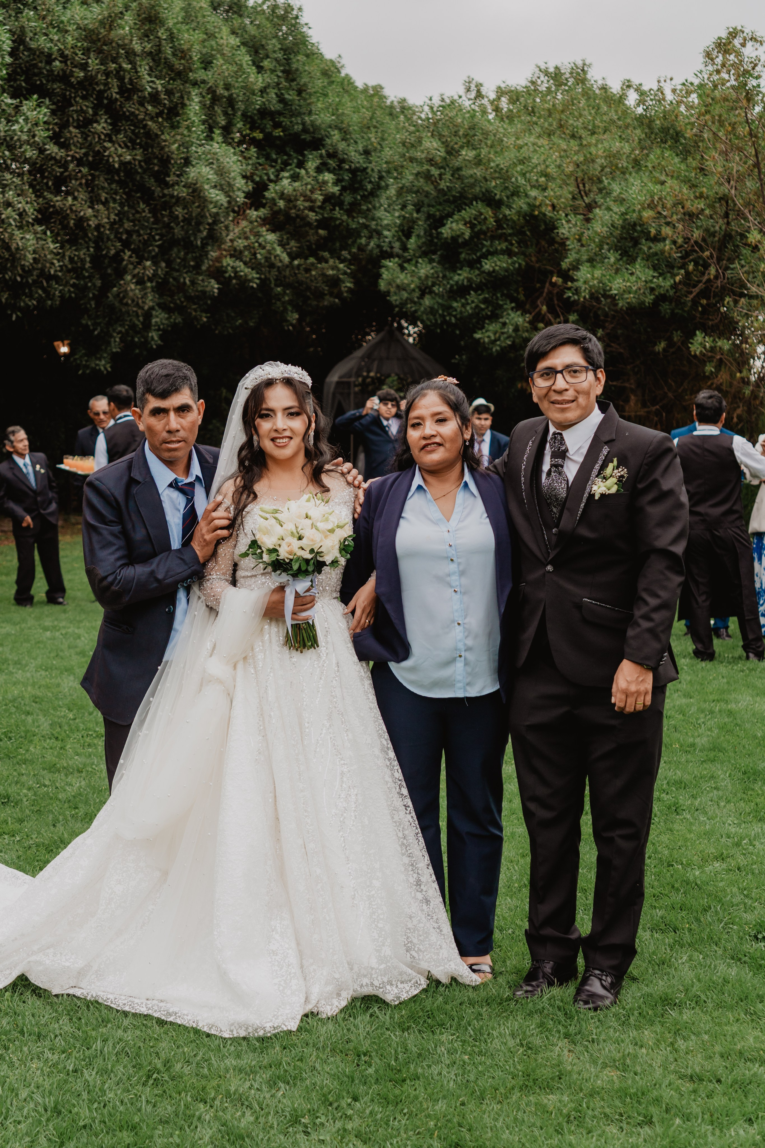 FERNANDO + MARIBEL | BODA RELIGIOSA. Studio KVTA | Fotografía y Video de Bodas en Arequipa