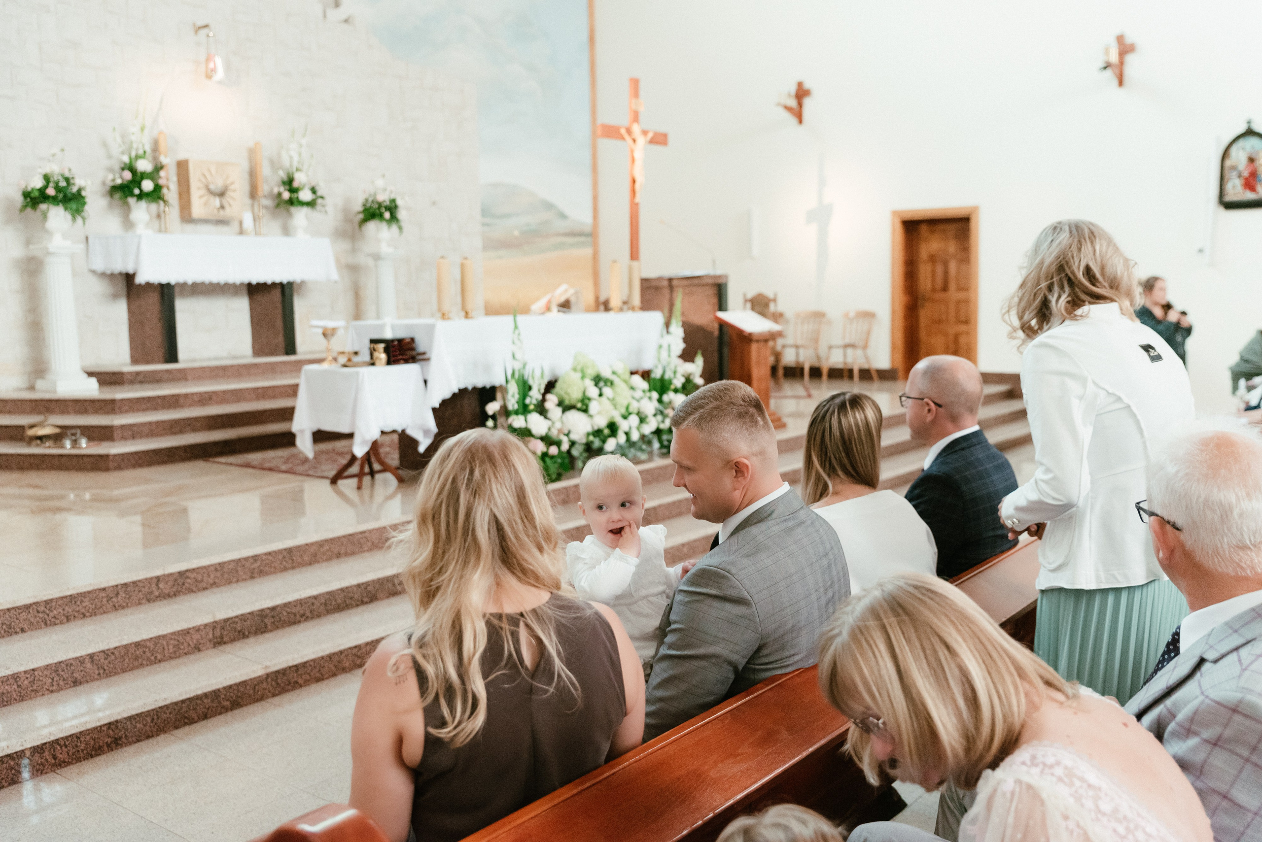 Chrzest Pola. Eugene Save – Fotograf Ślubny i Rodzinny | Warszawa i Cała Polska