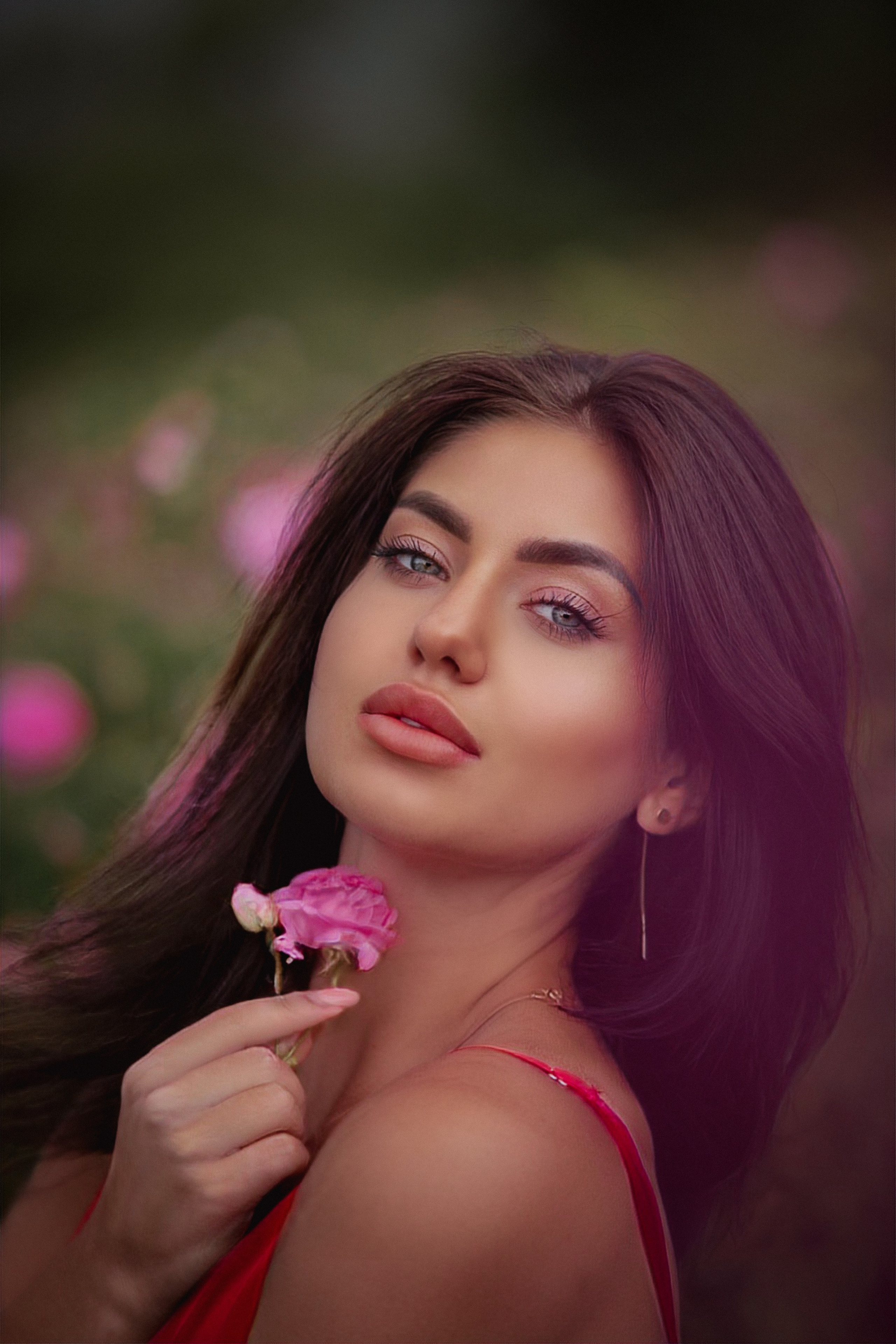 Розовы поля в Турции. Цветочные поля в Турции. Где в Турции выращивают розы? Когда цветут розы? Розовые сады в Ыспарте. Экскурсия на розовые поля. Фотограф в Анталии. Фотограф в Турции. Фотограф в Белеке. Фотограф в Алании. Фотограф Аланья. Фотограф Анталья. Фотограф Белек. Фотограф Турция. Фотограф Каш. Фотограф Бодрум.