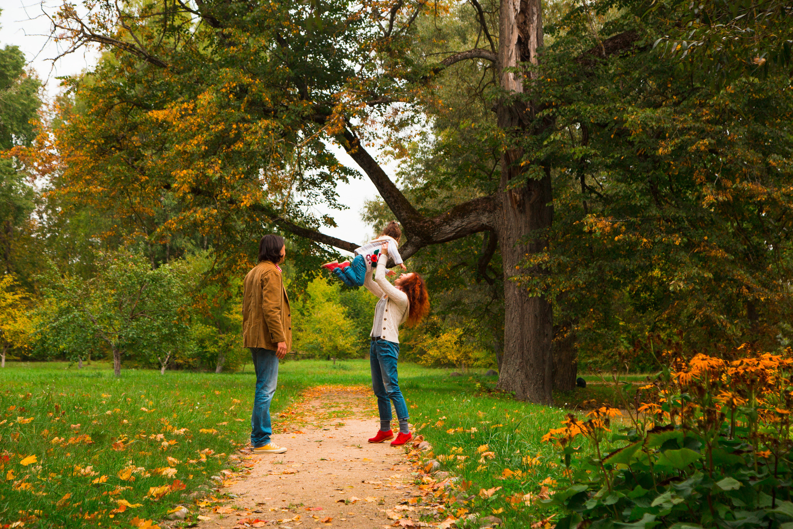 Lena, Sasha&Liza. Wedding & elopement photographer Viktoriya Kravtsov. Las Vegas
