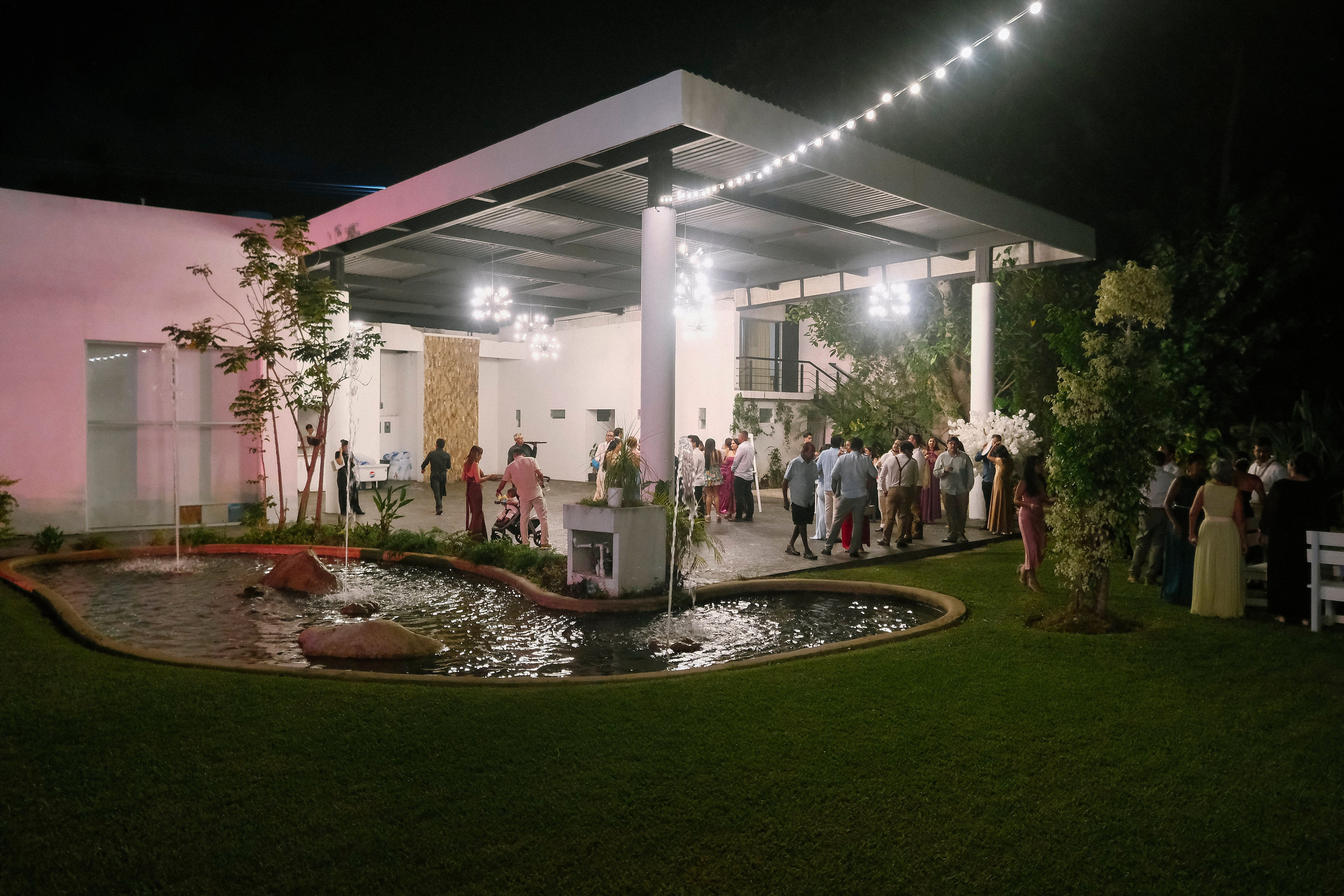 Ney & Cris / Acapulco. Wedding and family photographer in Mexico City