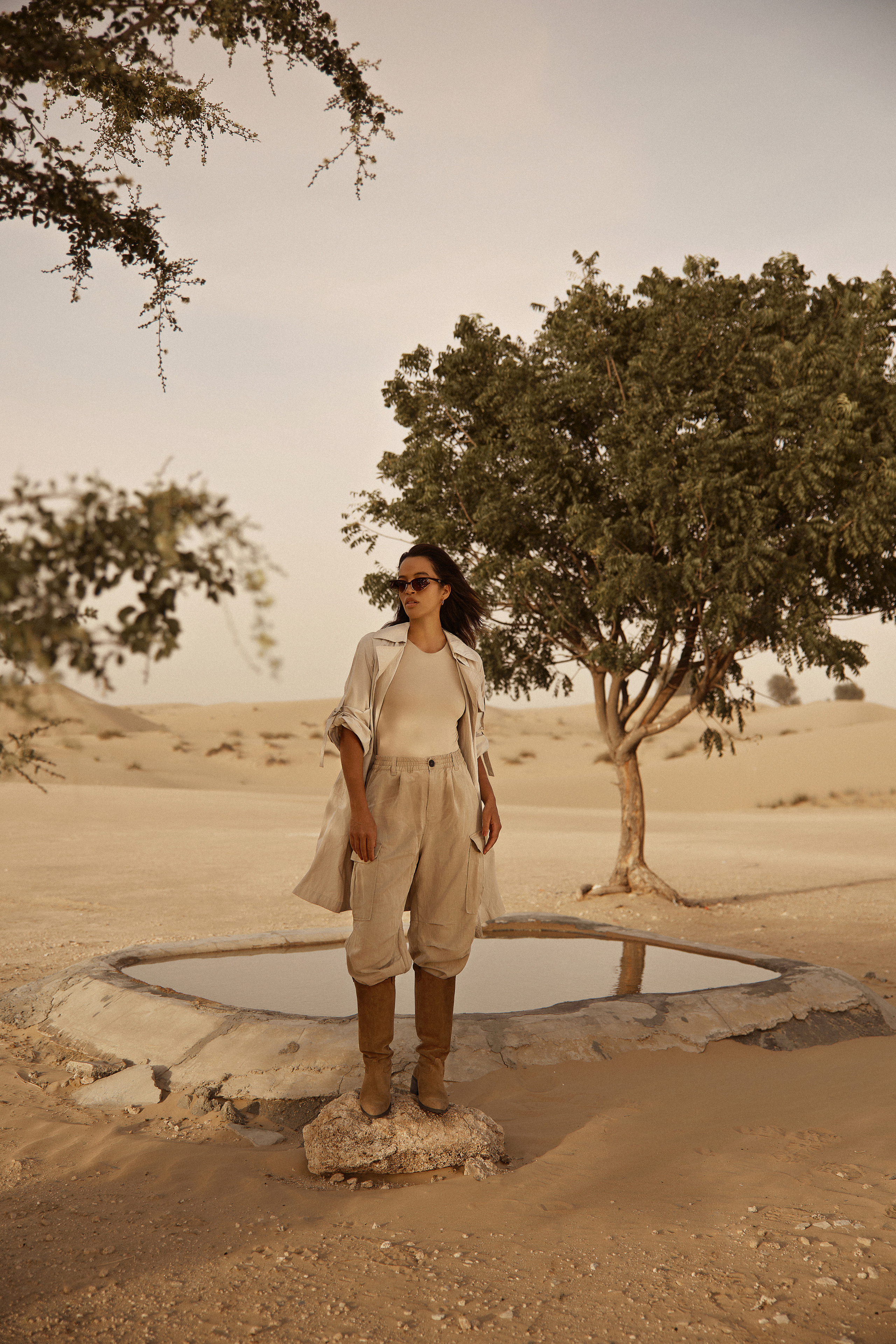 Desert. Female Photographer in Dubai