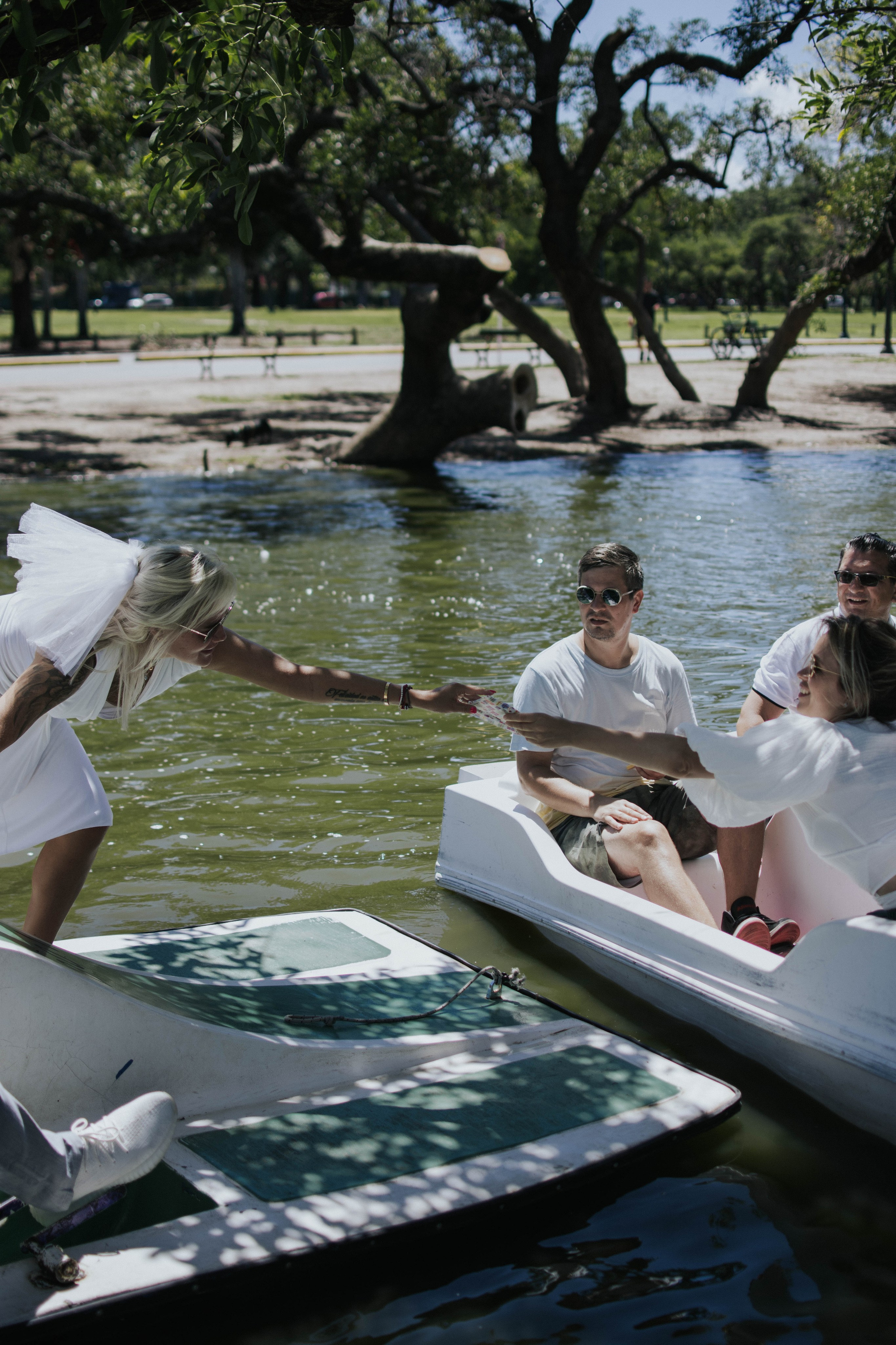 Wedding. Reportage shoots in Buenos Aires. Photographer @elmirkami in the city of Buenos Aires