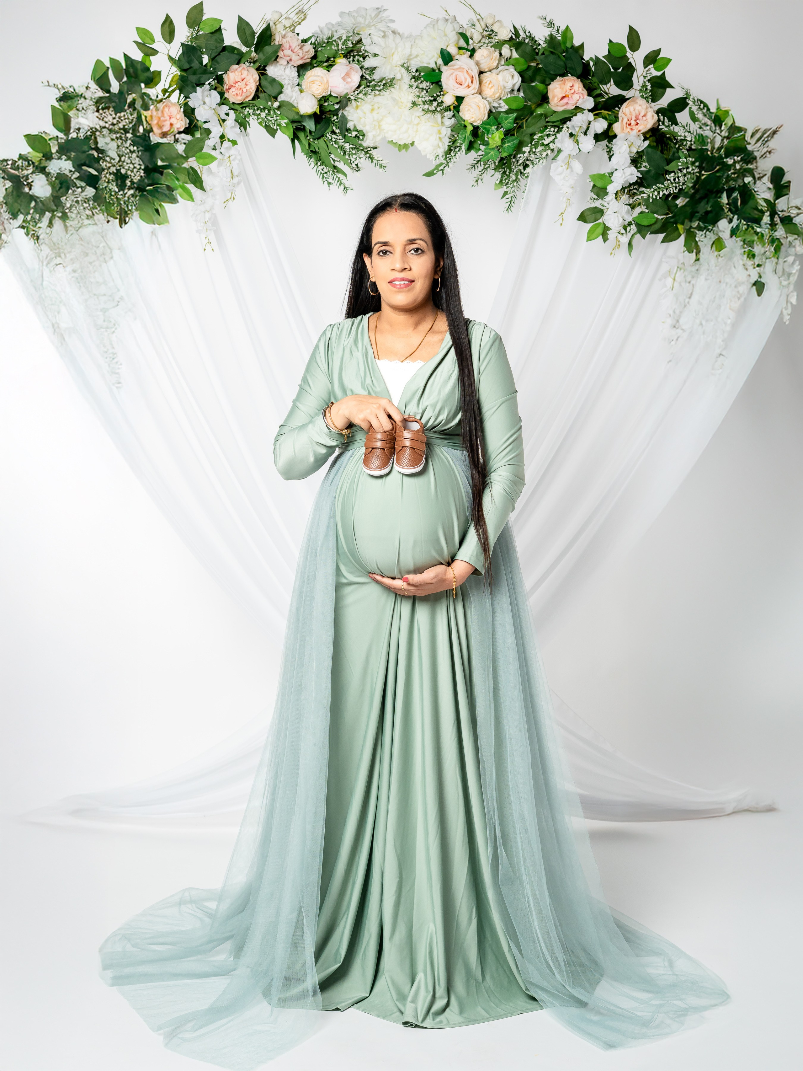 Maternity. Newborn, Maternity & Family Photographer — Our Little World Studio