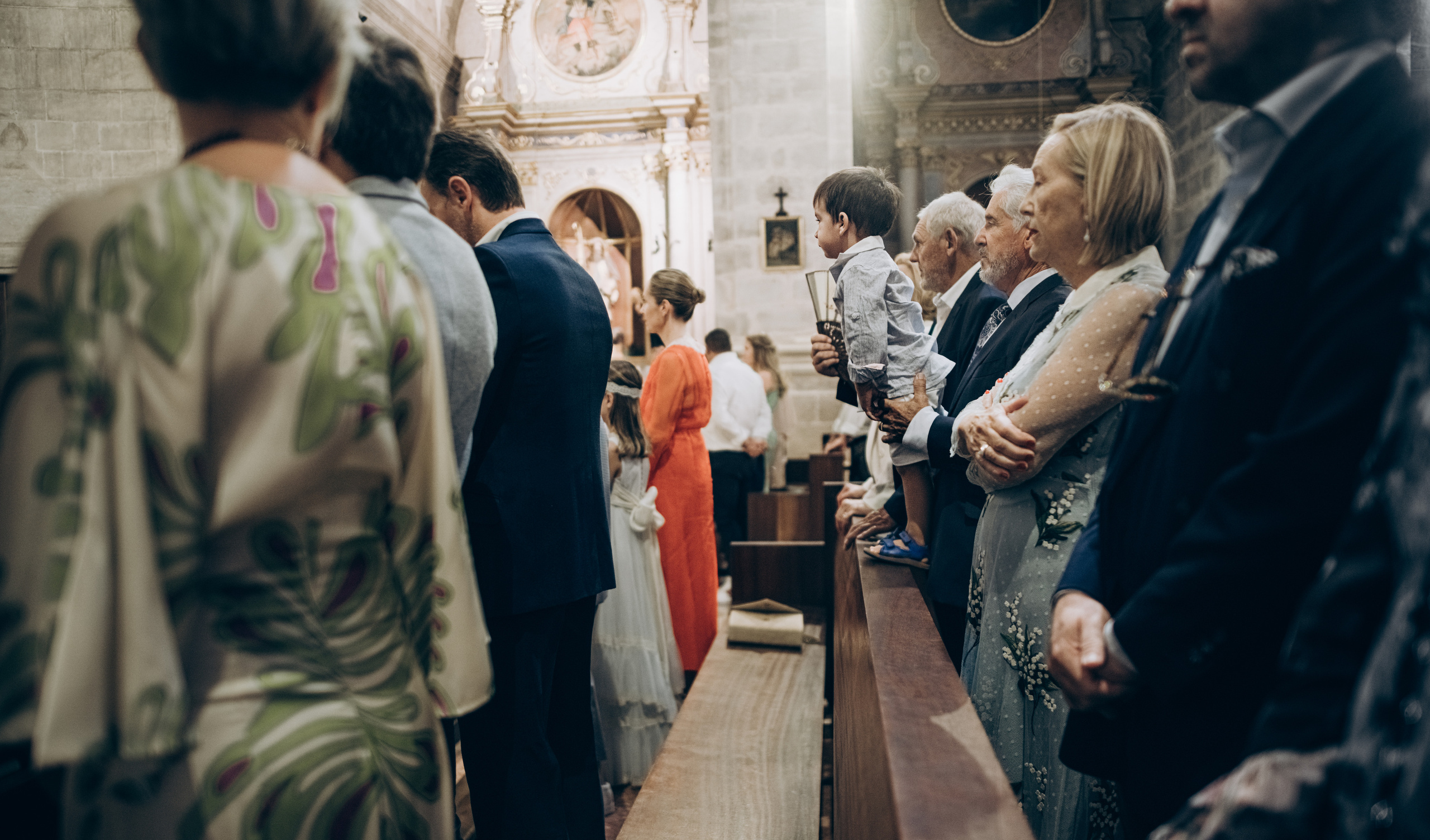 The sacrament is a family holiday. Фотограф у Пальма де Майорка