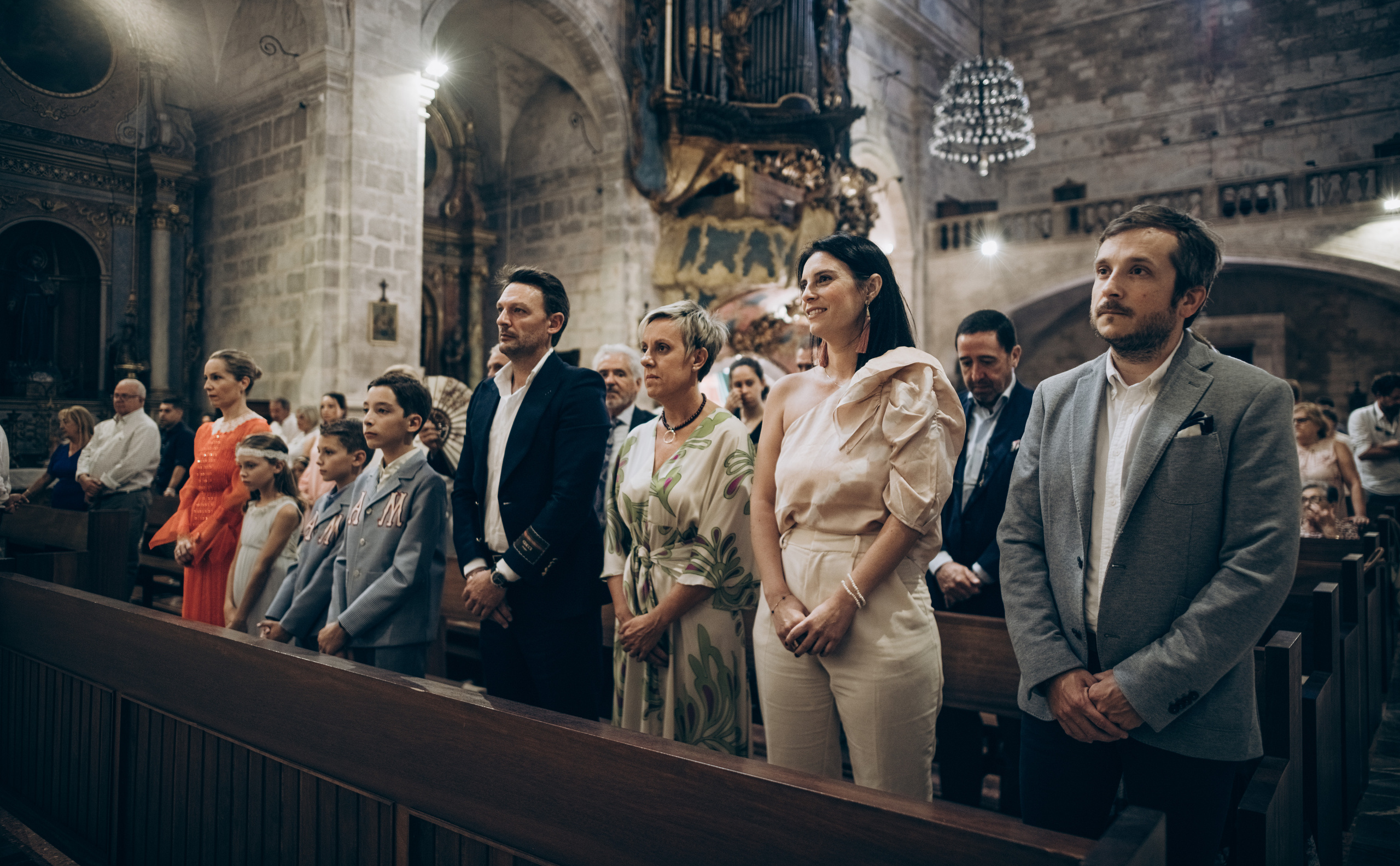 The sacrament is a family holiday. Фотограф у Пальма де Майорка