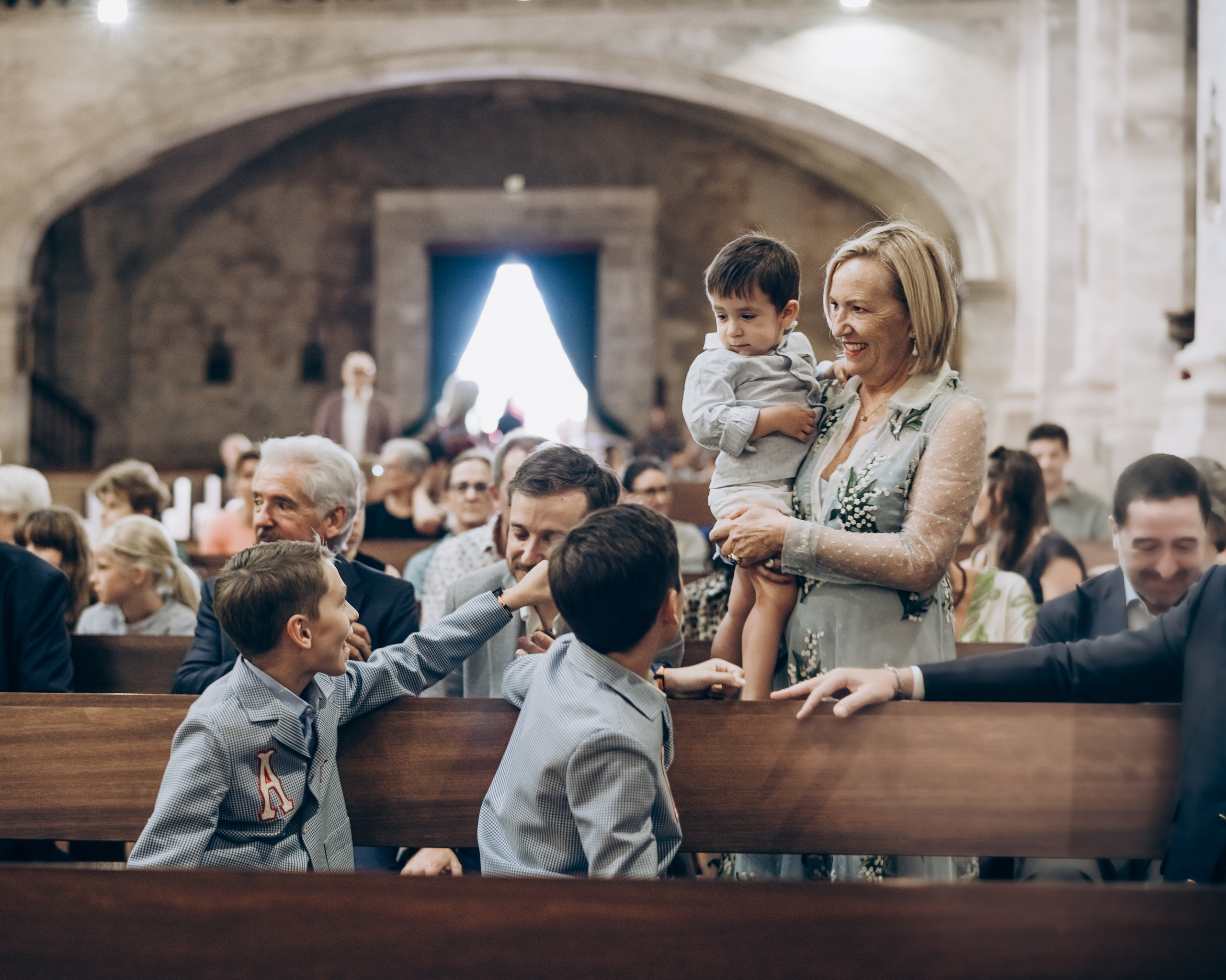 The sacrament is a family holiday. Фотограф у Пальма де Майорка