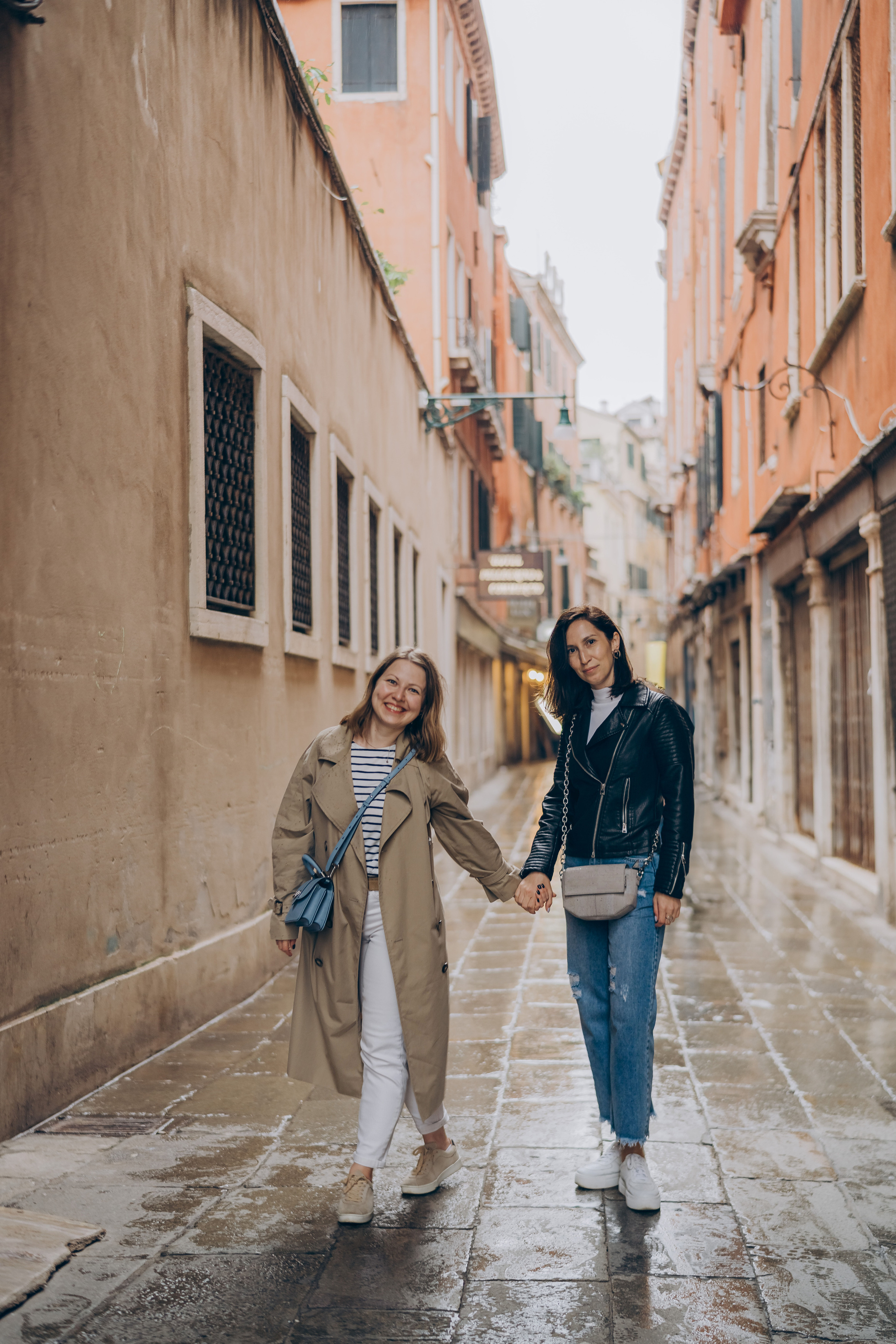 Trip of 2 best friends. Фотограф у Пальма де Майорка