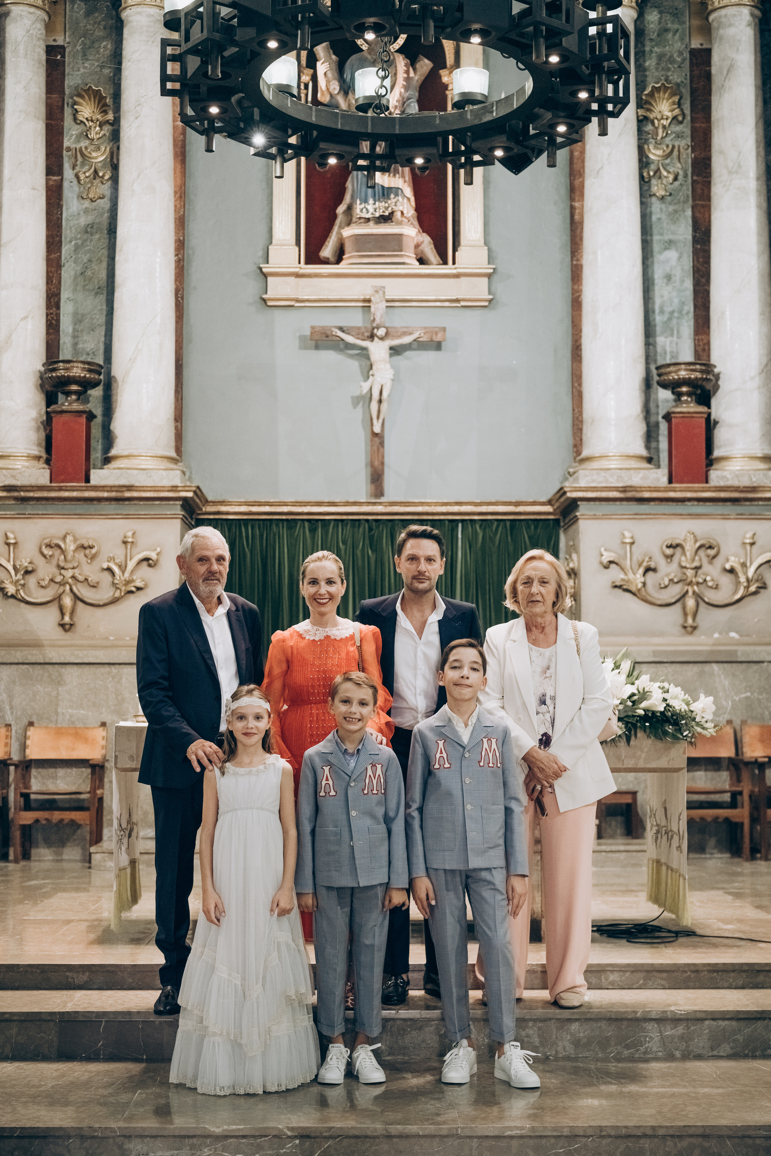 The sacrament is a family holiday. Фотограф у Пальма де Майорка