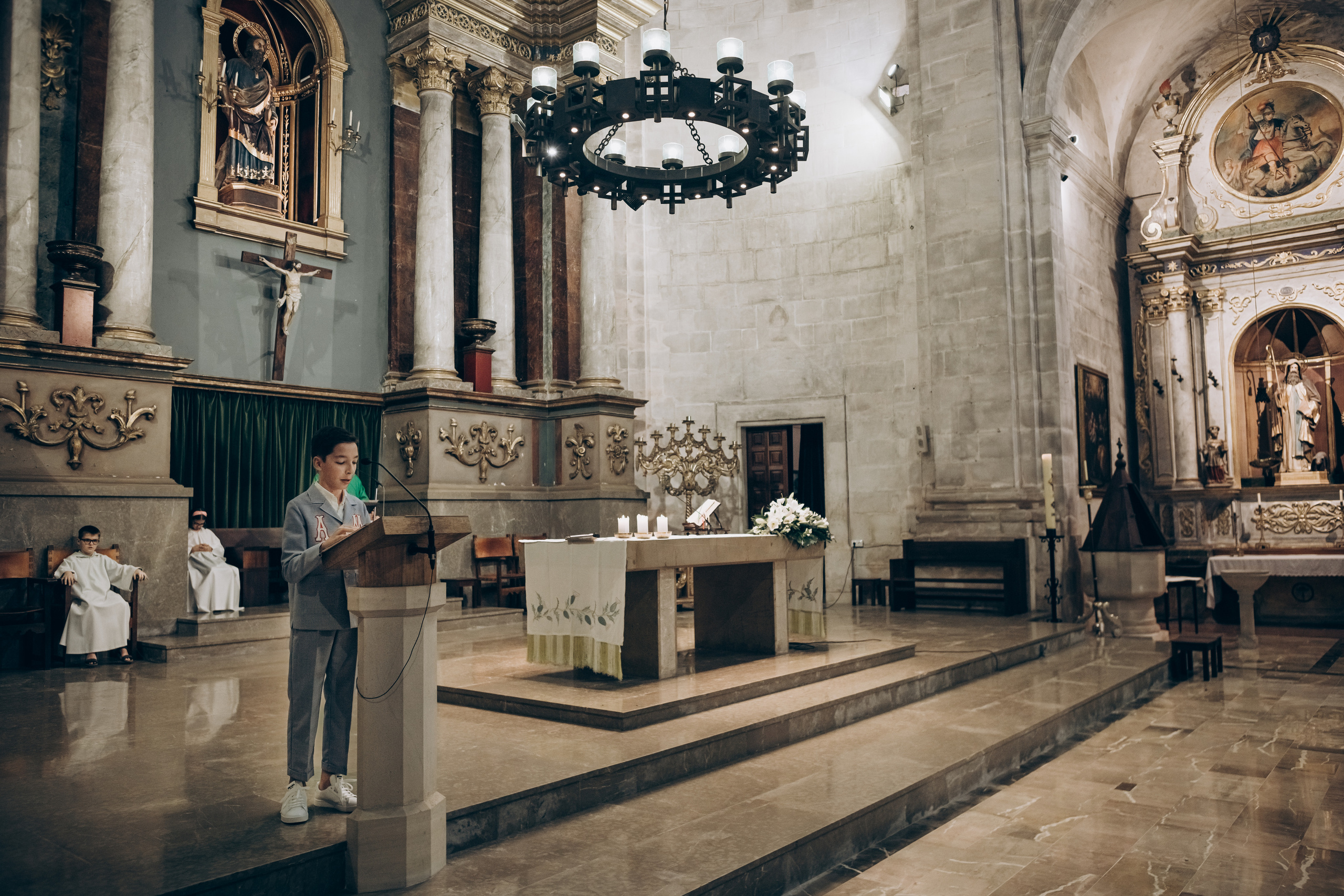 The sacrament is a family holiday. Фотограф у Пальма де Майорка