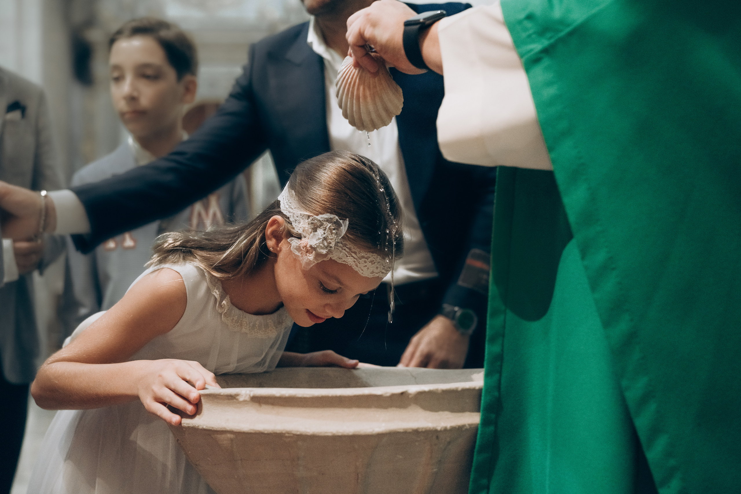 The sacrament is a family holiday. Фотограф у Пальма де Майорка